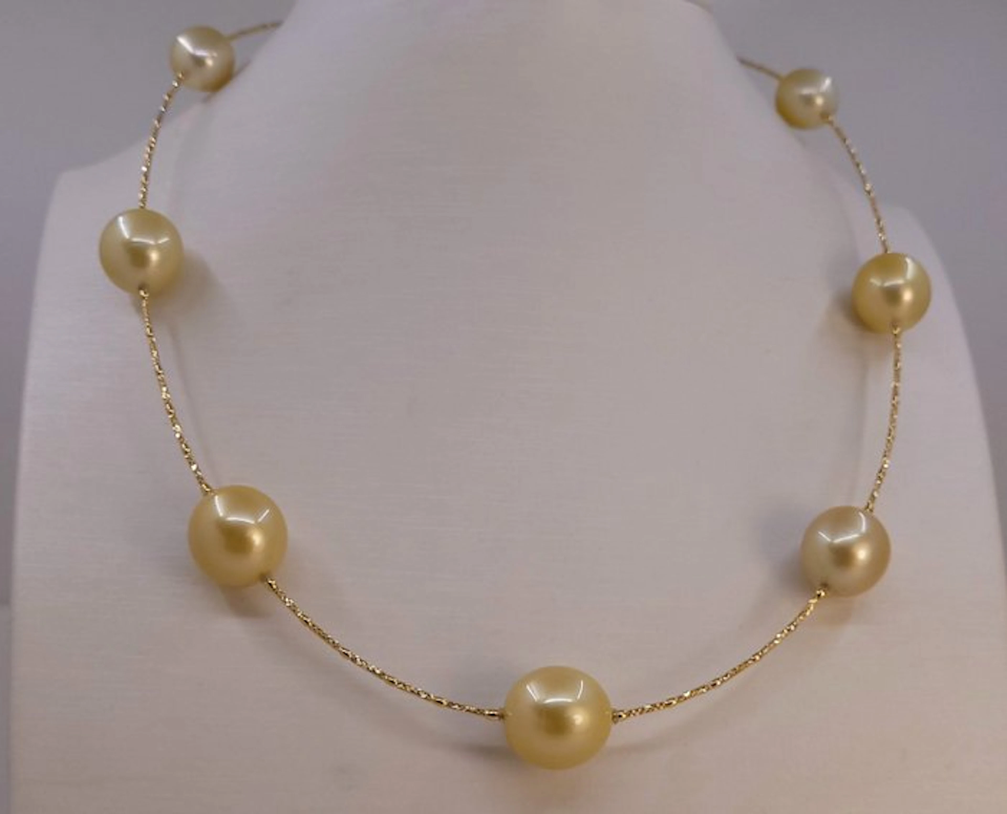 Necklace - 18 kt