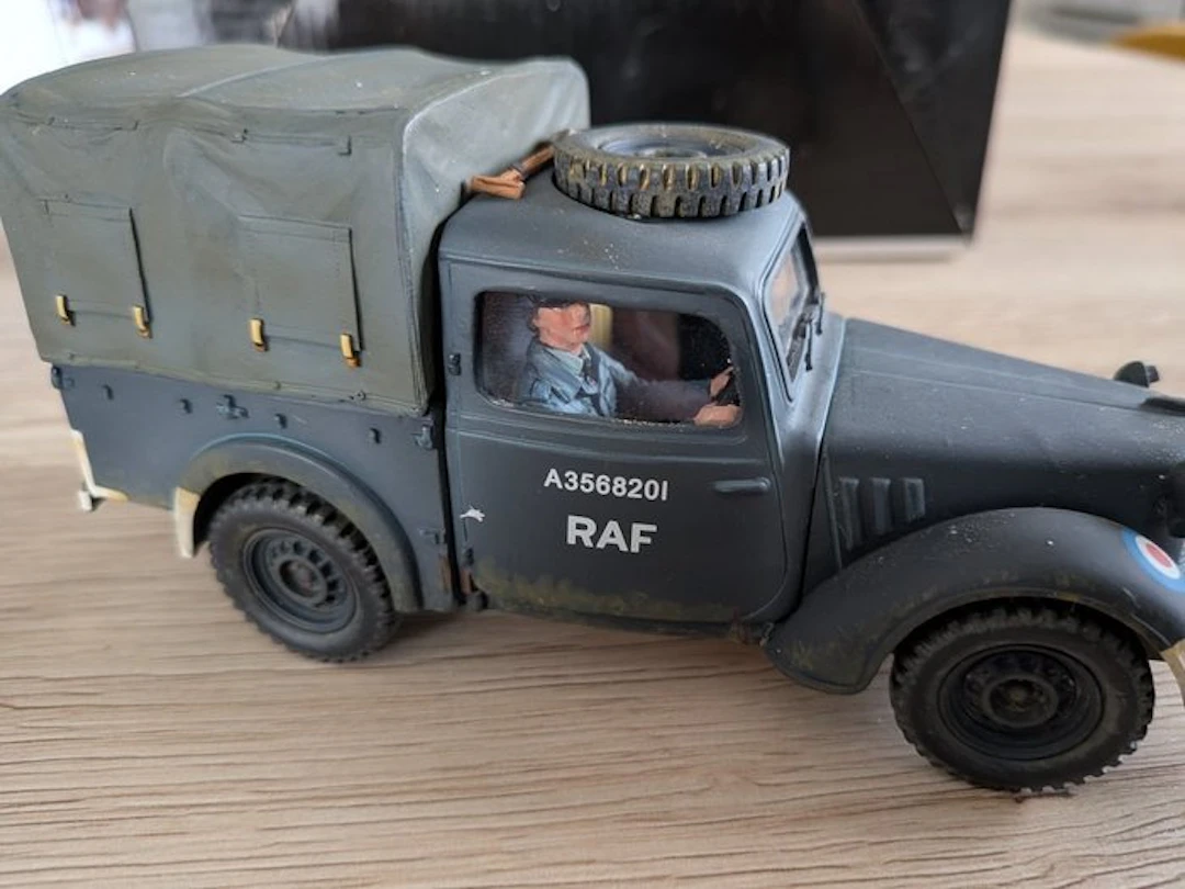 Model military vehicle - Austin Tilly (version RAF) - King and Country