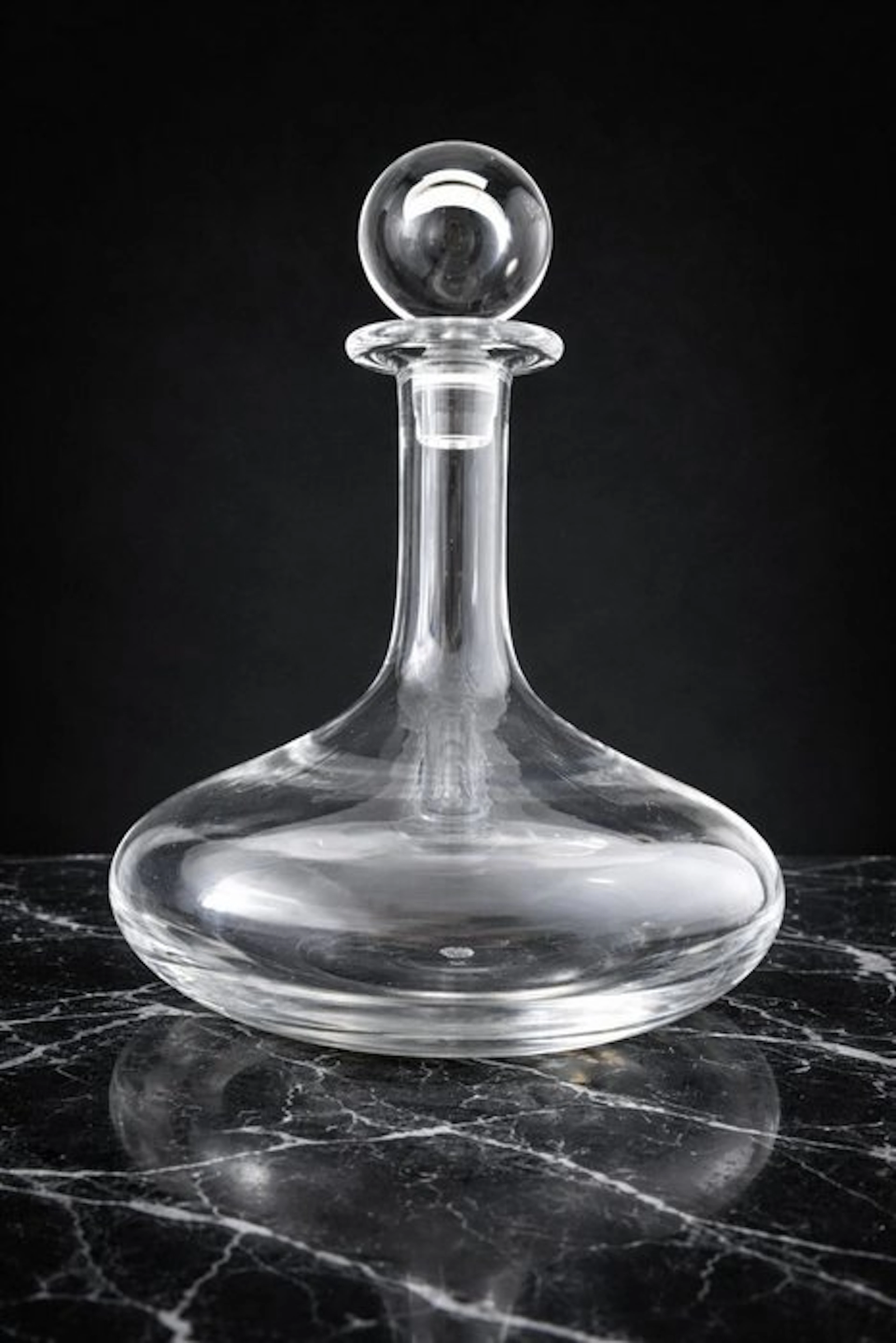 Baccarat - Decanter - Crystal