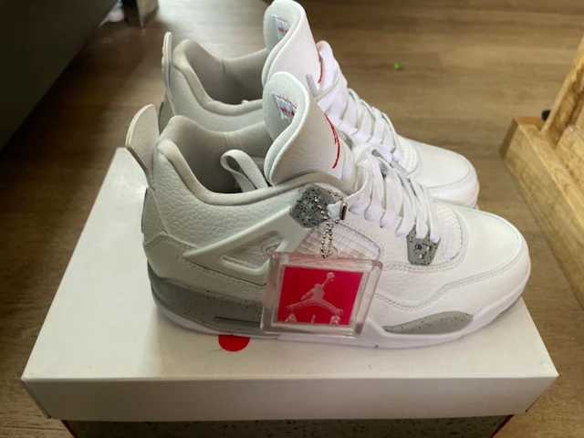 Nike - Air Jordan 4 - Low-top trainers - Size: EU 38.5 - New with tags