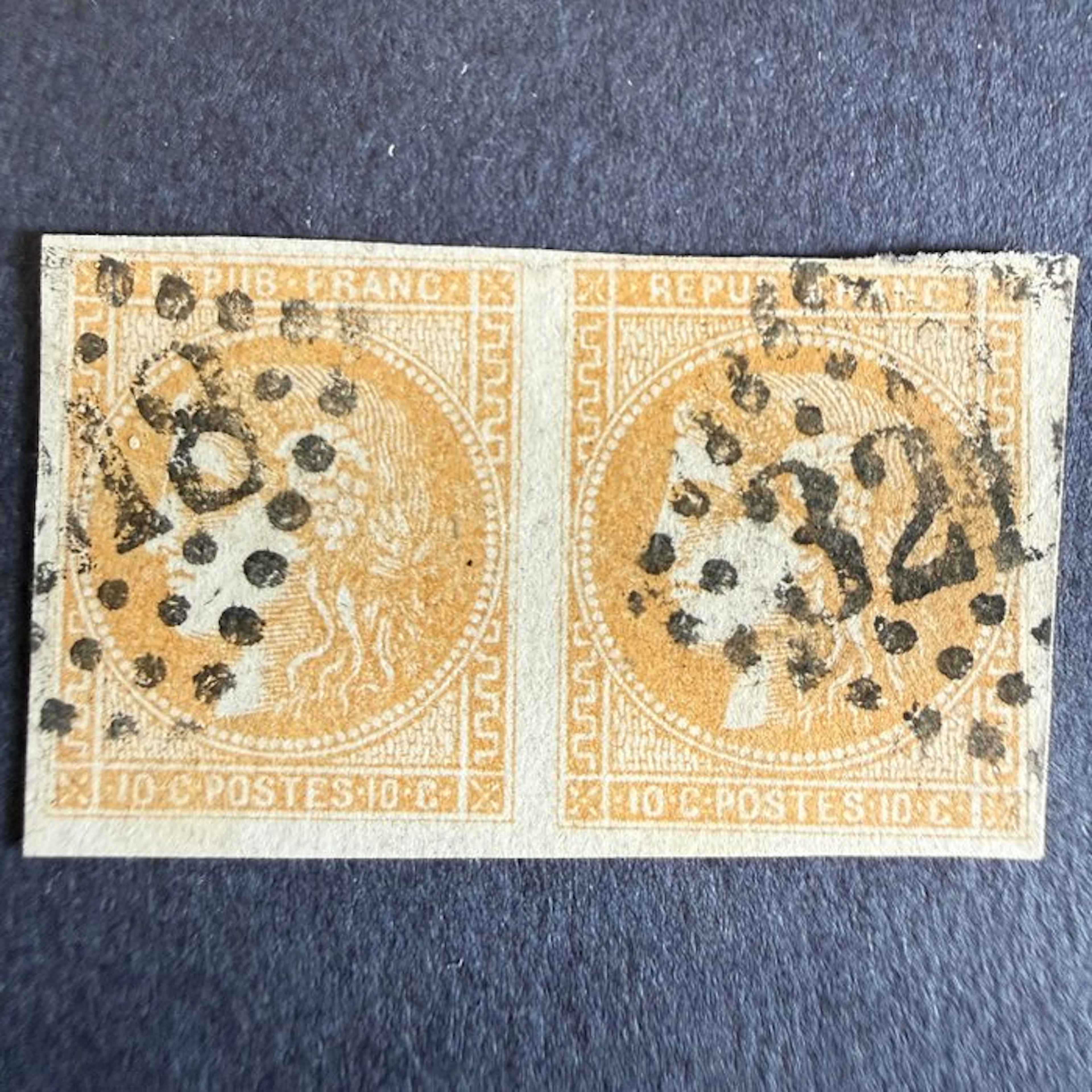 France - Yvert 43A "Bordeaux 10c brown" as a pair, canceled. TB.