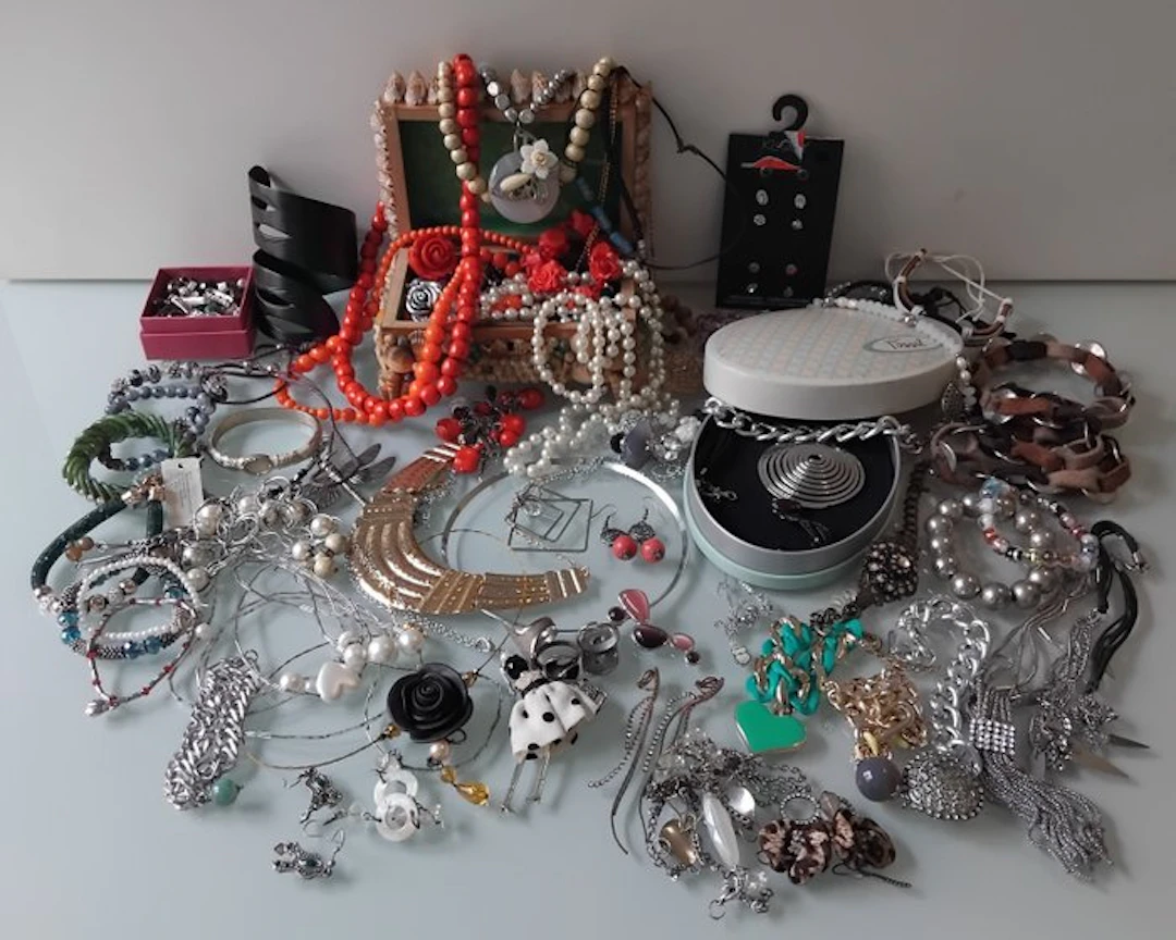 Themed collection - Classic and Ethnic Vintage Costume...