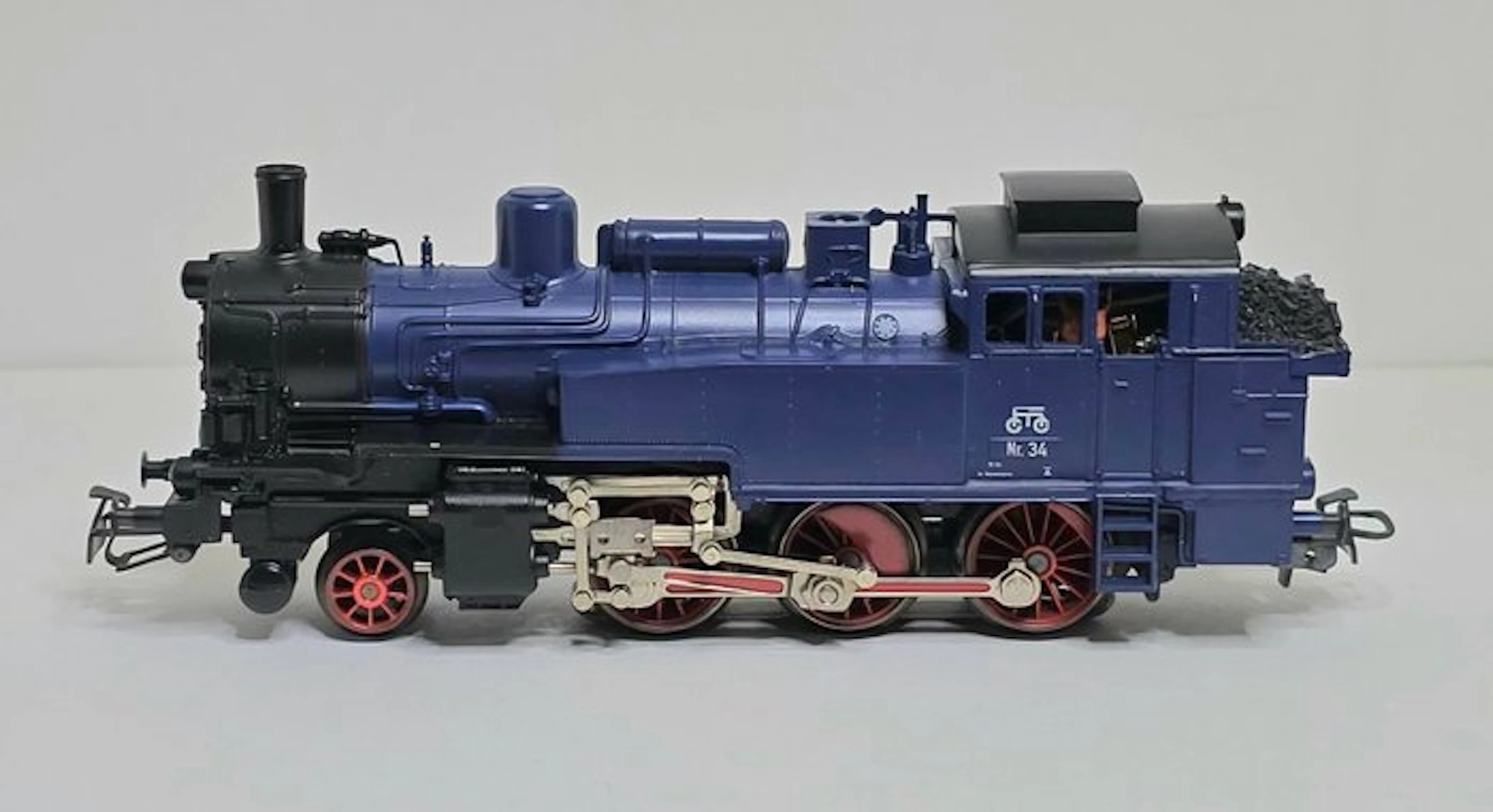 Märklin H0 - Uit startset 29177 (3095.10) - Tender locomotive (1) - BR 34 - DB