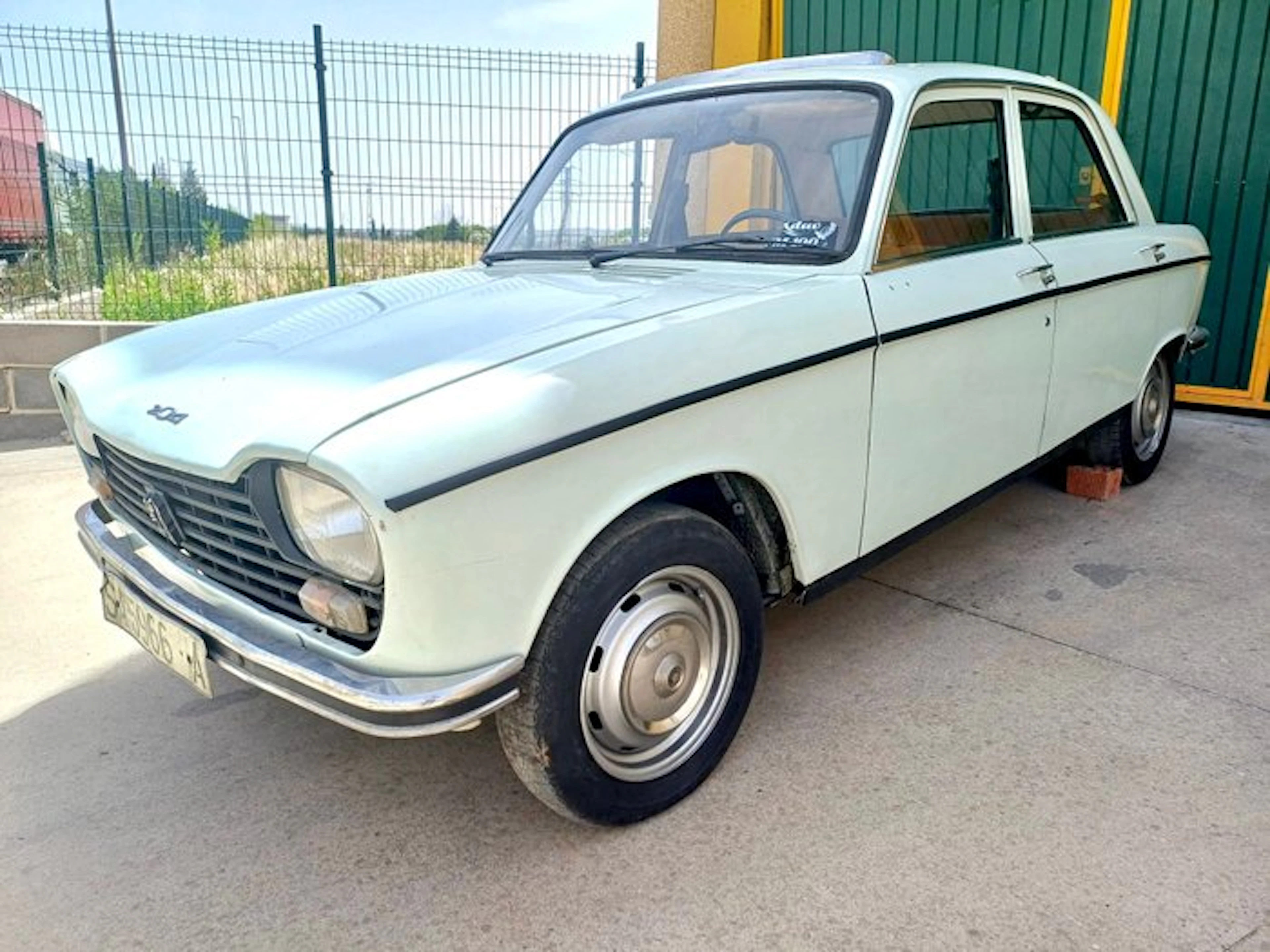 Peugeot - 204 - NO RESERVE - 1973