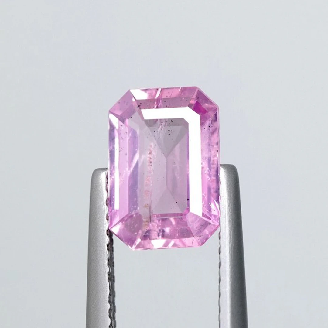 1 pcs Pink, Orange Sapphire padparadscha - 2.08 ct - Guild Gem Laboratory