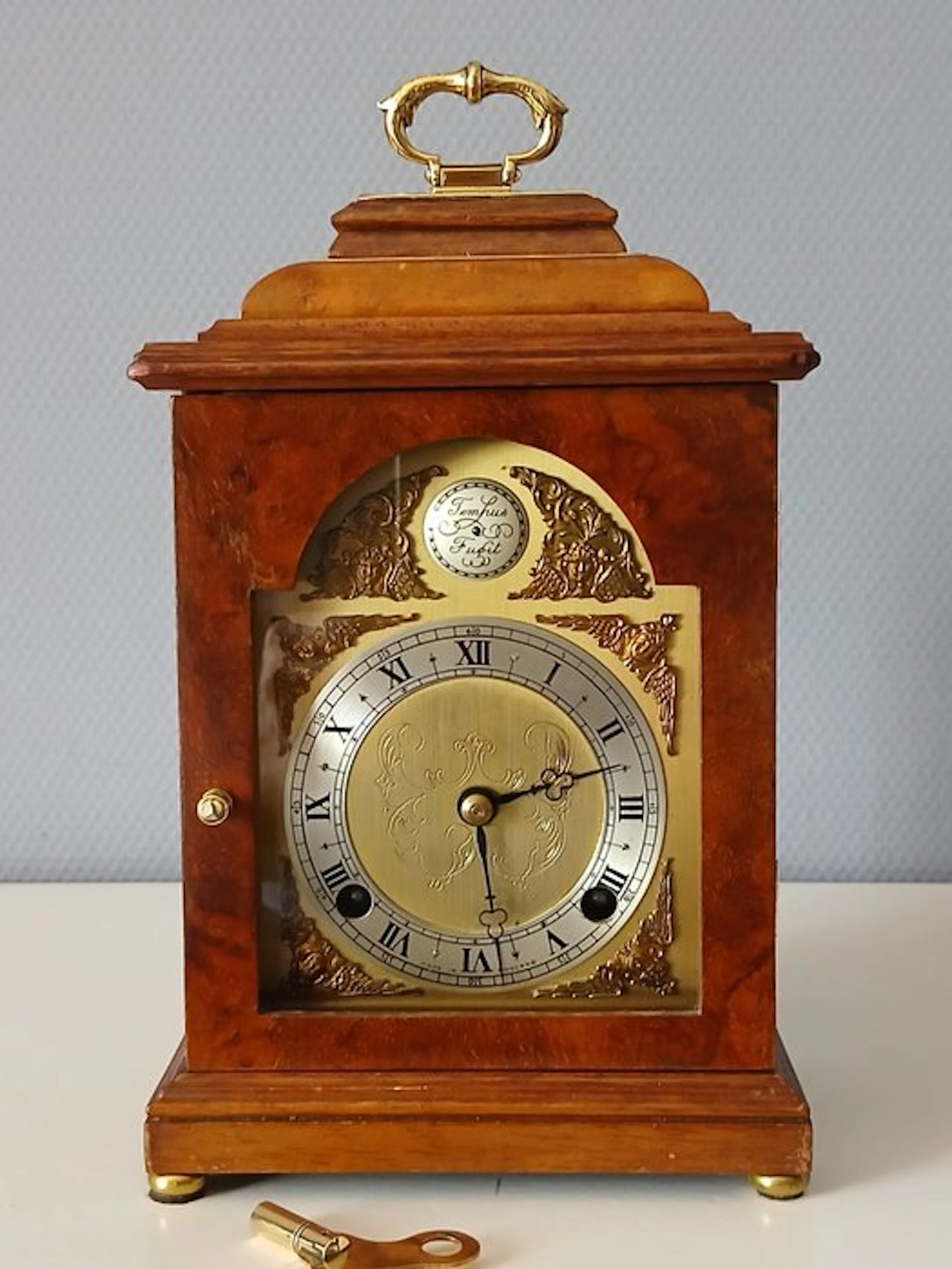 Table clock - F.W. ELLIOT - Antique Wood, Brass - 1960-1970