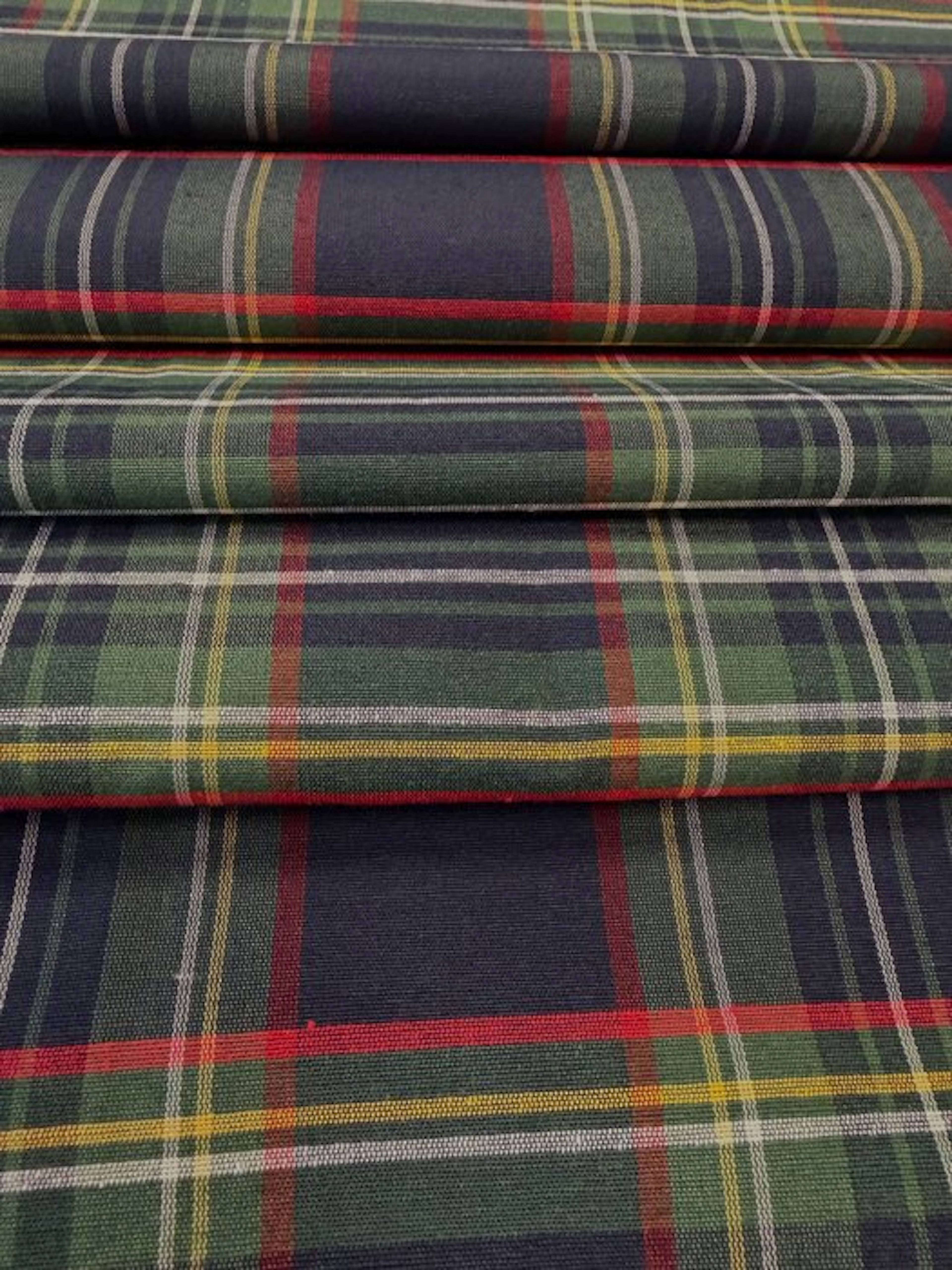 1790★ Refined and elegant tartan