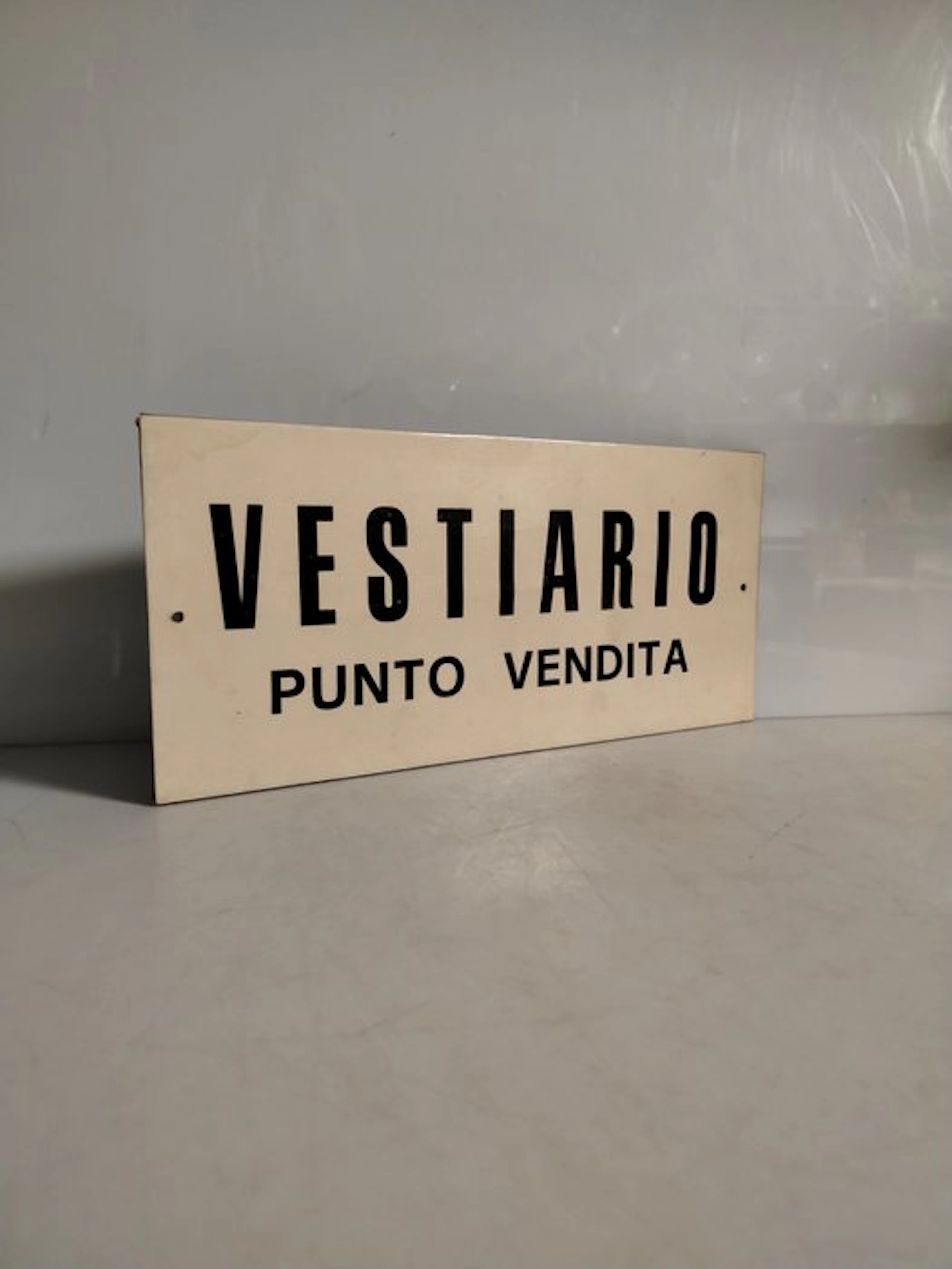 Industrial/Store - 1980s - Sign - Iron