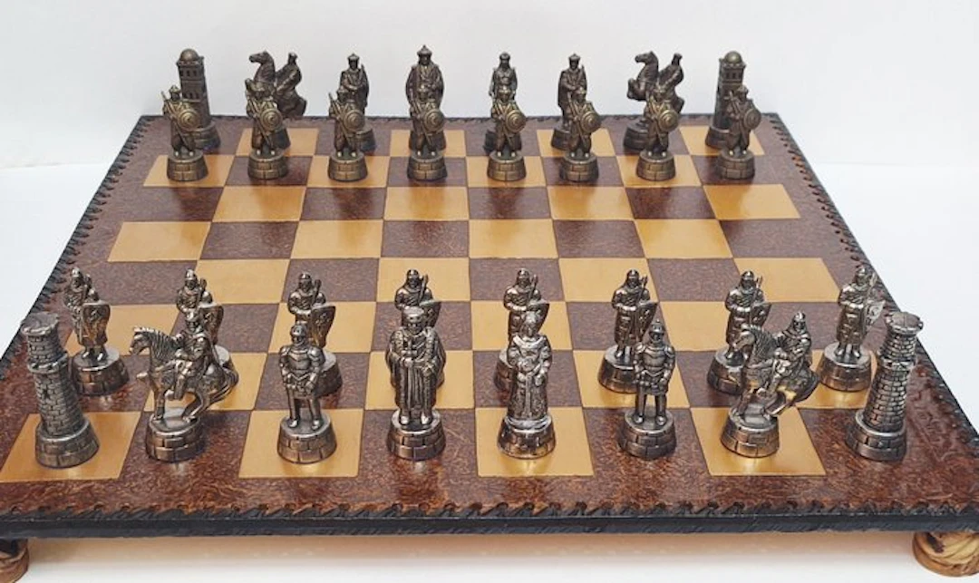 Chess set - "Reconquista" Cristianos y Moros - Metal