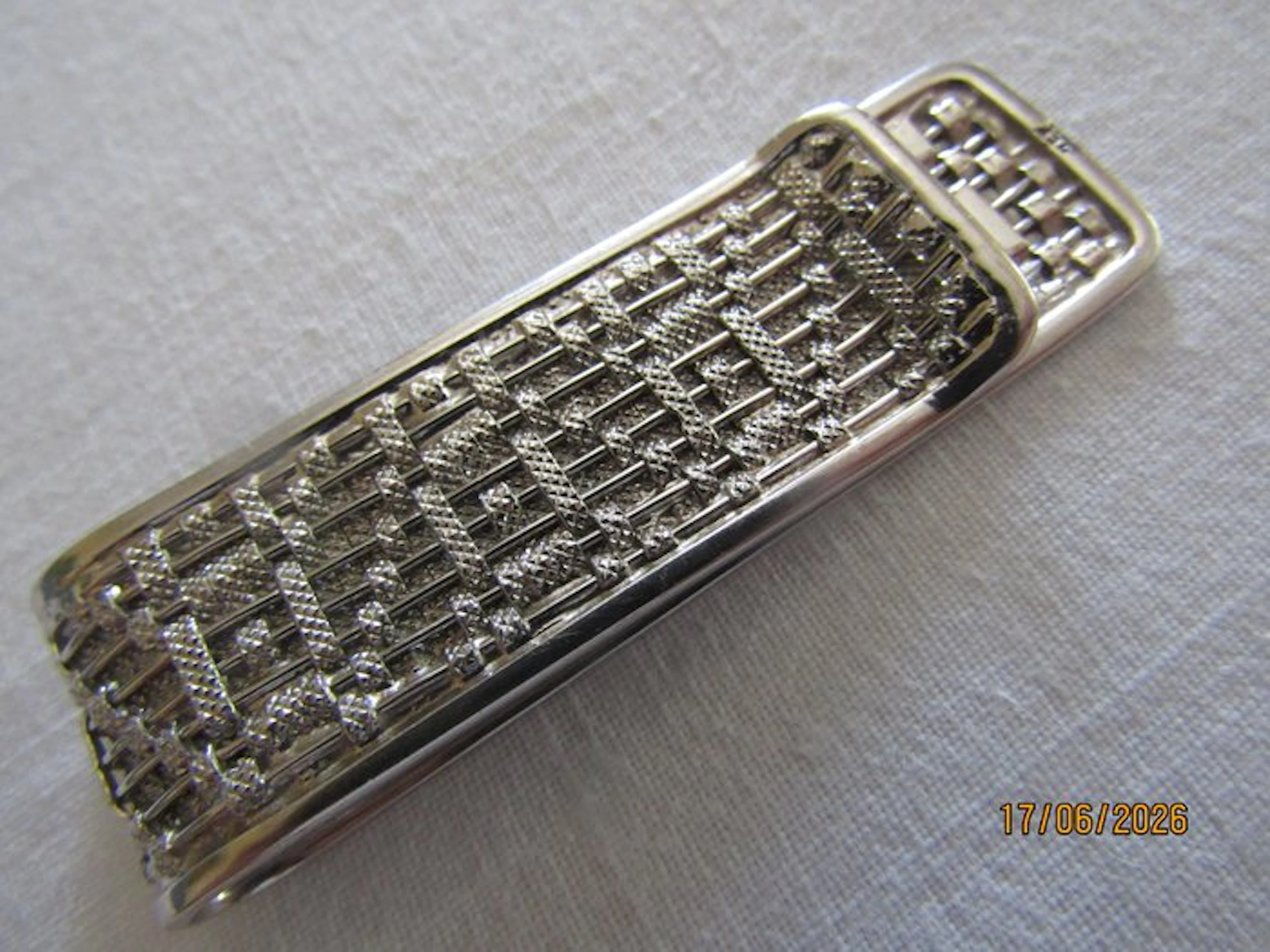 APC - Money clip