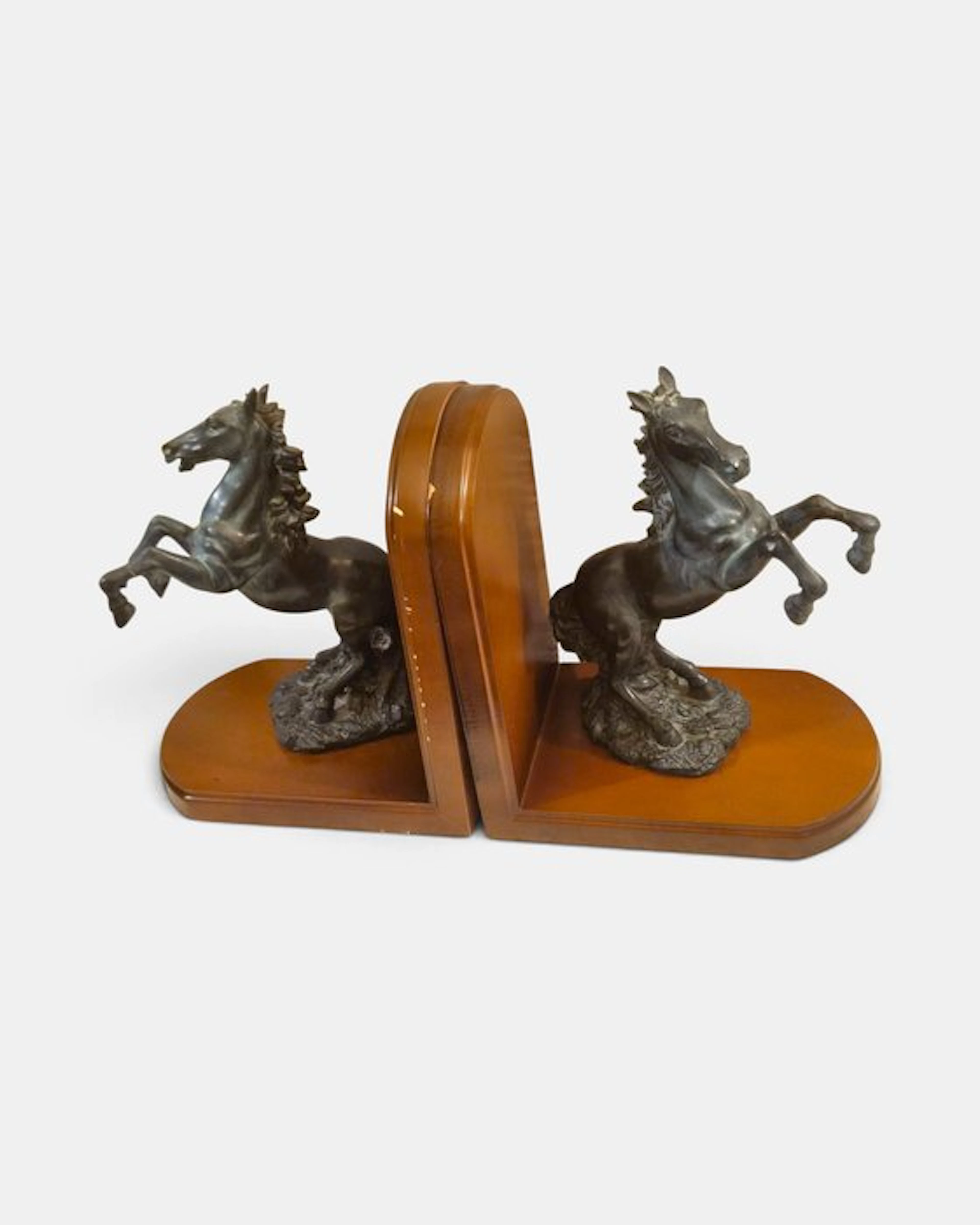 Bookends (2) - Beech wood and casting resin, felt - Rising Horses