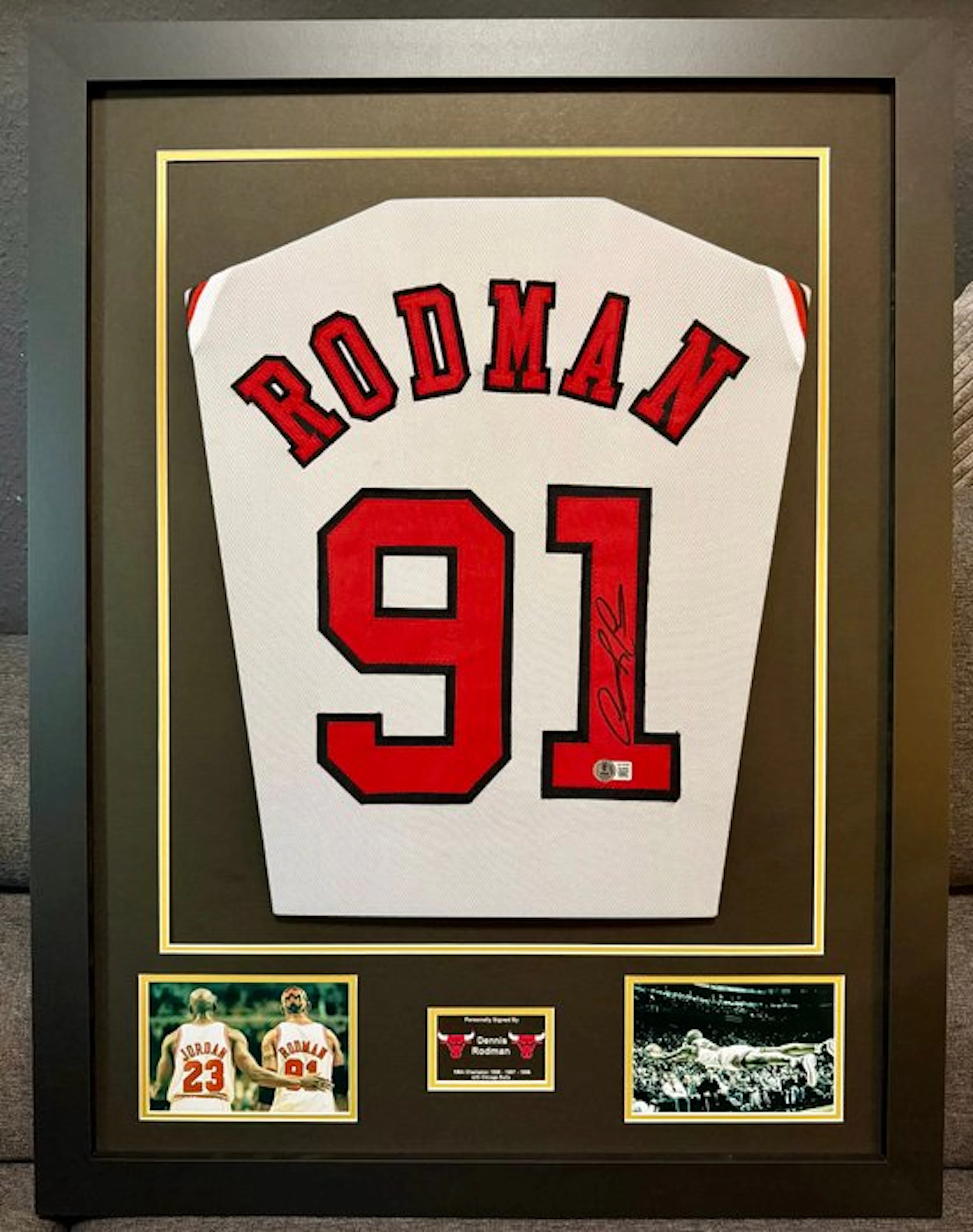 Chicago Bulls - NBA - Dennis Rodman - Signed custom...