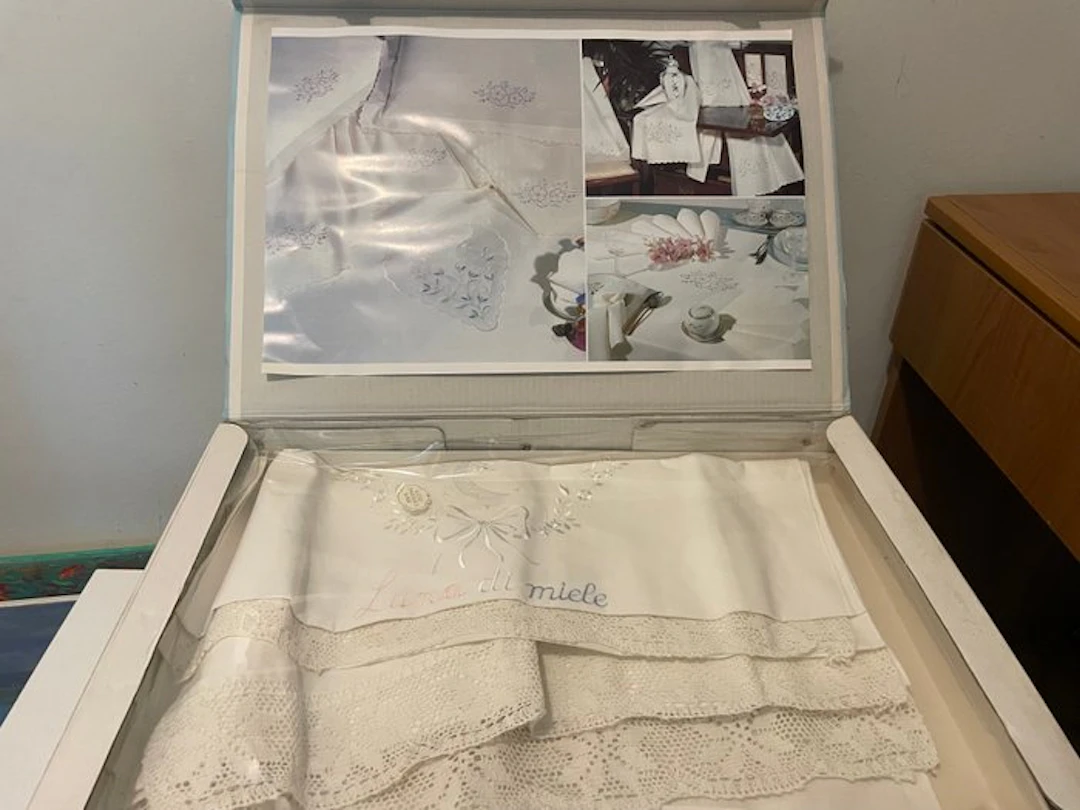liena Valentino - Valentino - Embroidery (10) - 240 cm...