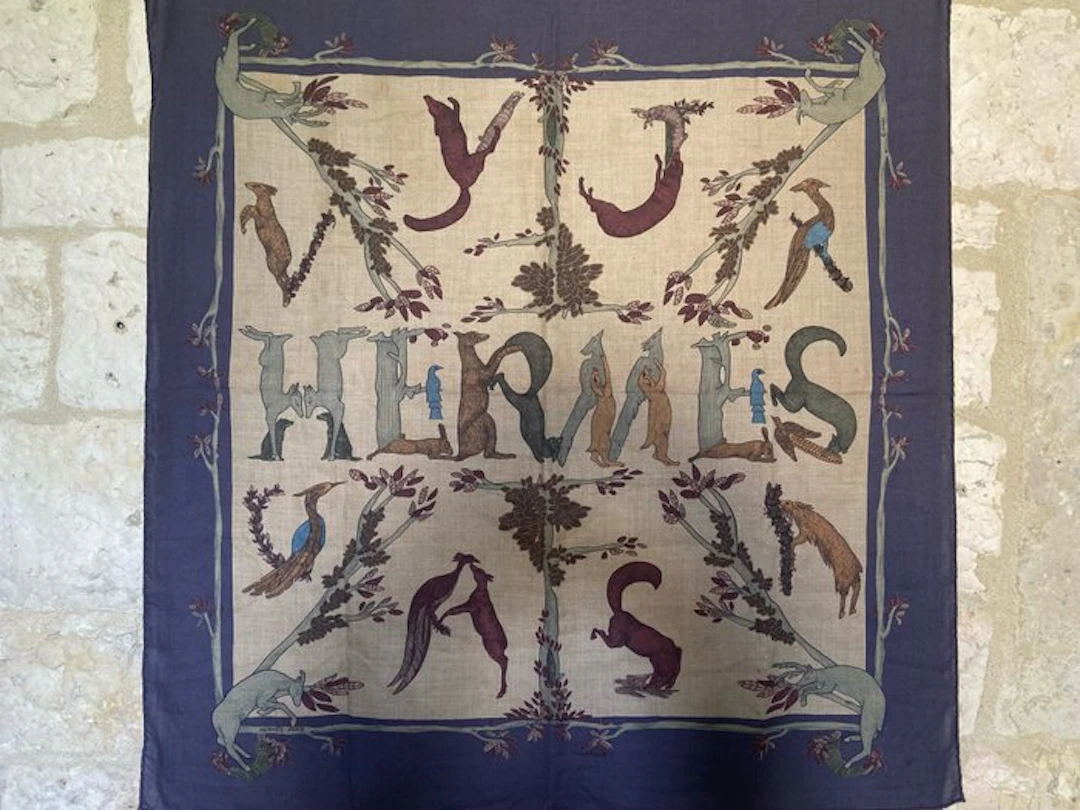 Hermès - "Alphabet « par Annie Faivre 1990 Cashmere & Silk - Scarf