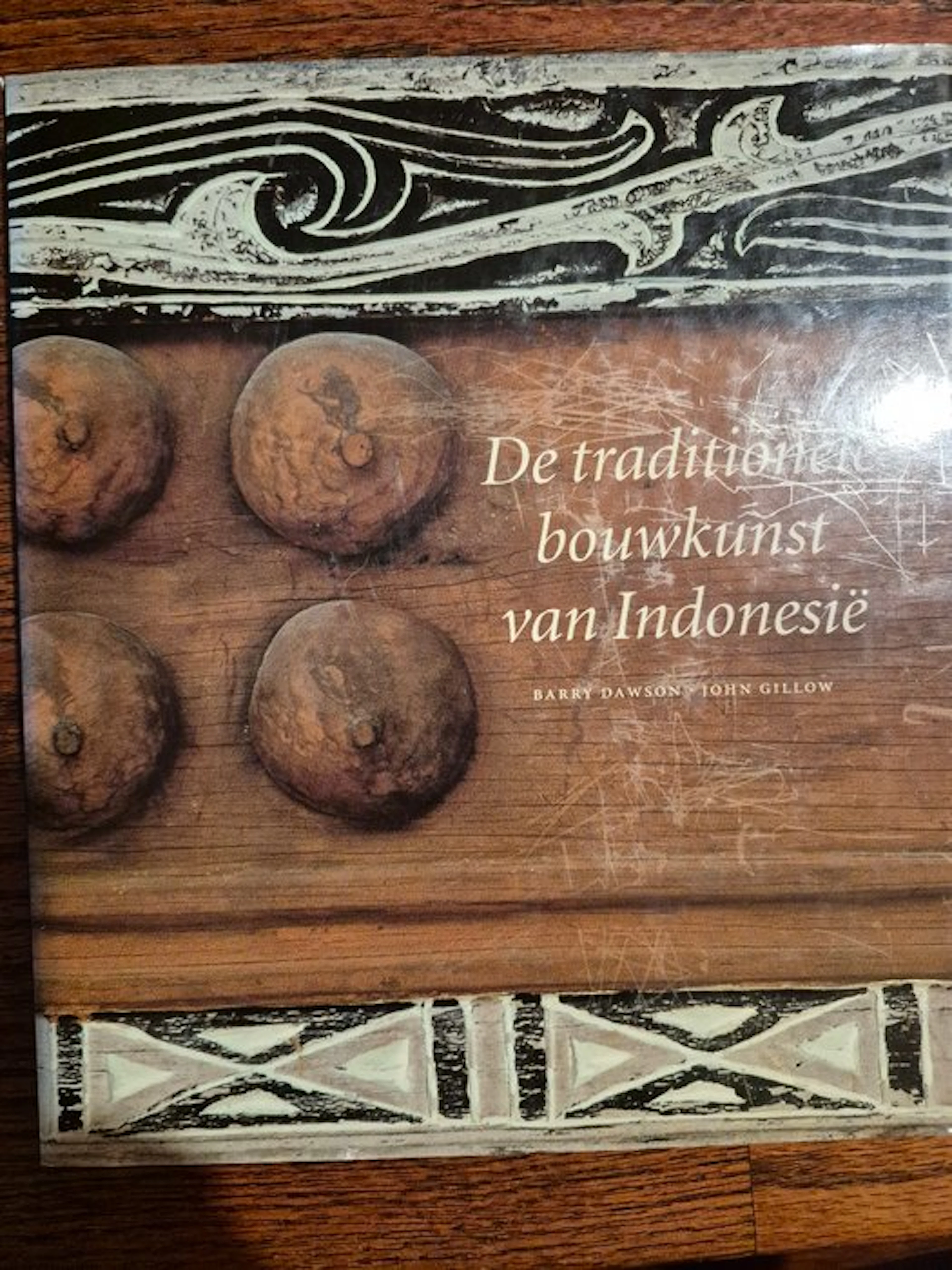 The traditional architecture of Indonesia (1994) - Minangkabau