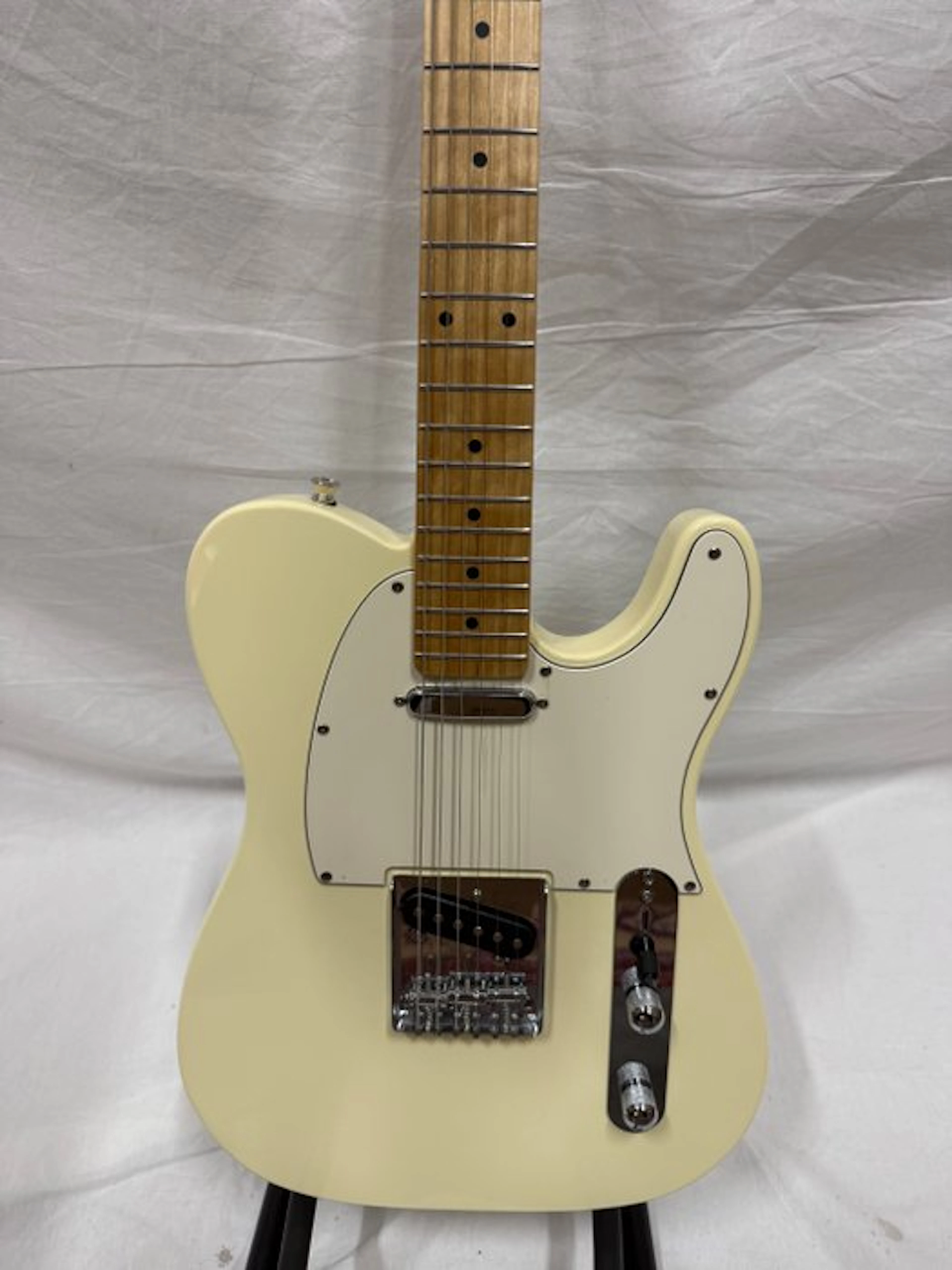 Lintage Guitars - TLR-02-VW Telecaster – Vintage White - - Electric guitar