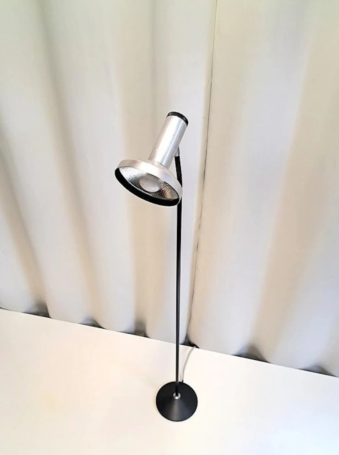 Reading floor lamp - Vintage Philips floor lamp - Metal