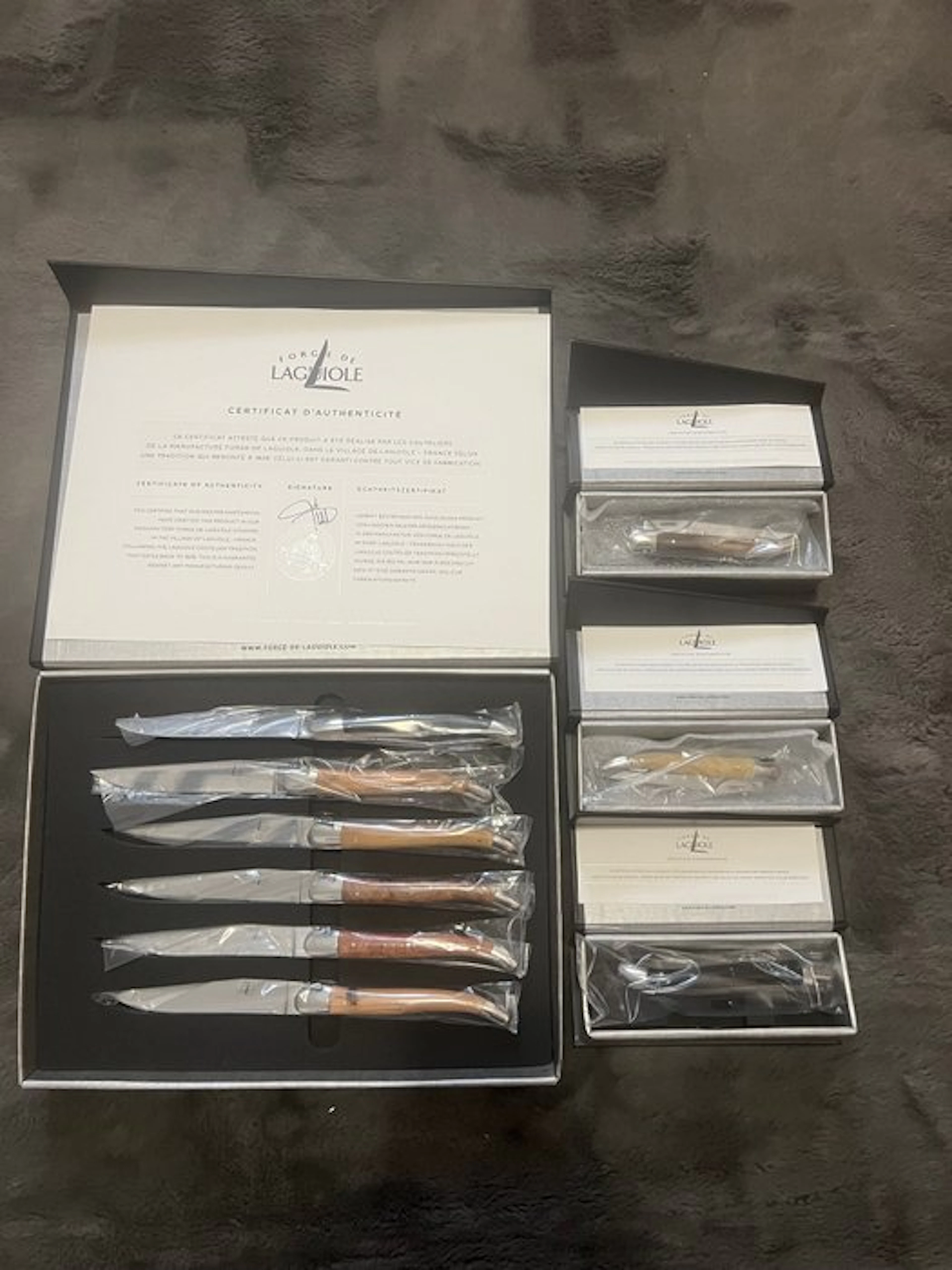 Forge de Laguiole - Table knife set (9) - Olive, Boxwood - 9-piece knife set