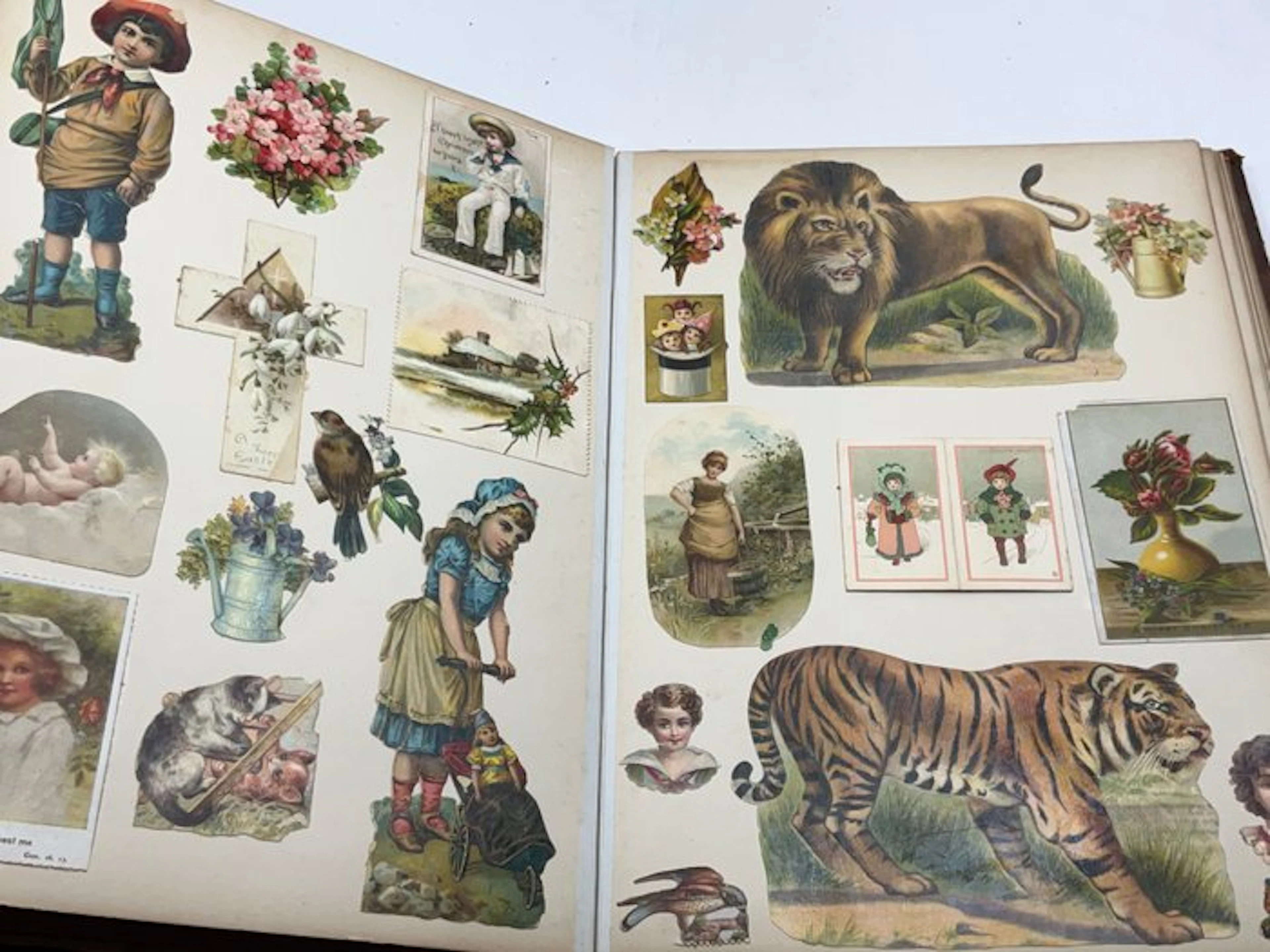 N/A - Victorian child's scrapbook with almost a 1000 19th century stickers