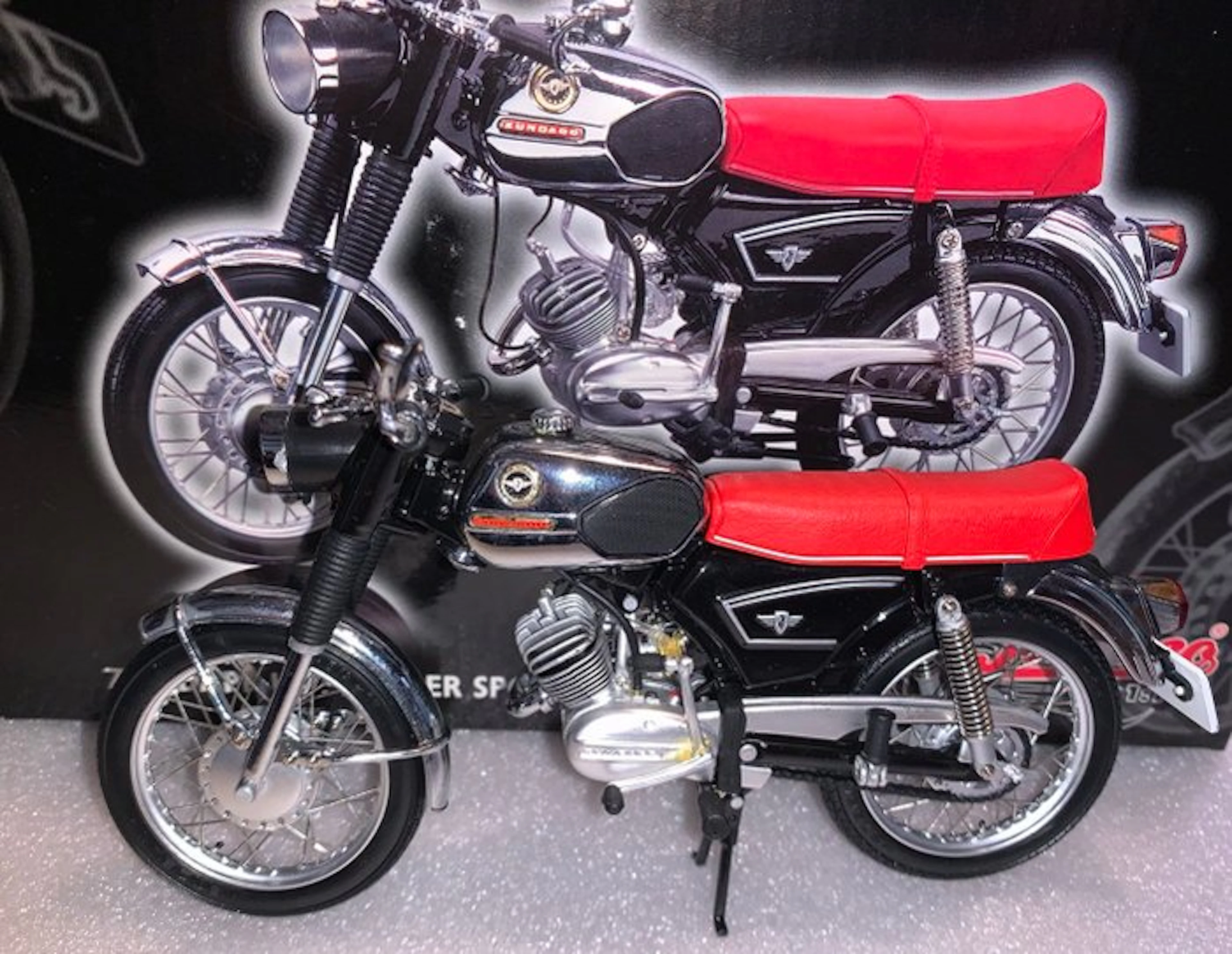 Schuco 1:10 - Model motorcycle - ZÜNDAPP KS 50 SUPER SPORT schwarz / rot