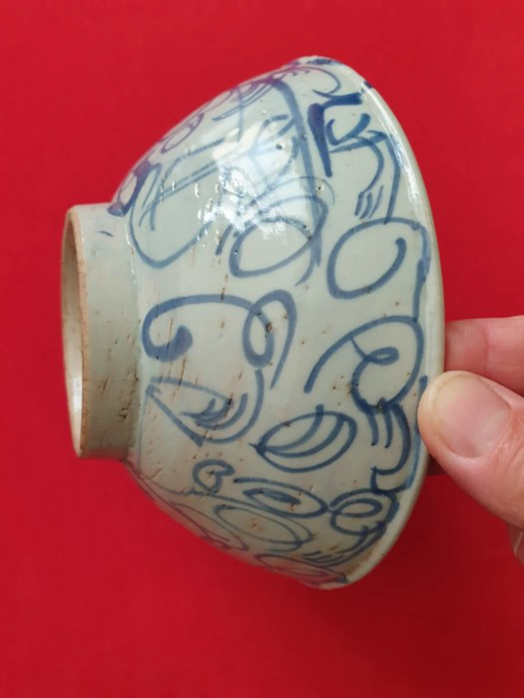 Refined antique Chinese porcelain bowl "Blue and White"...