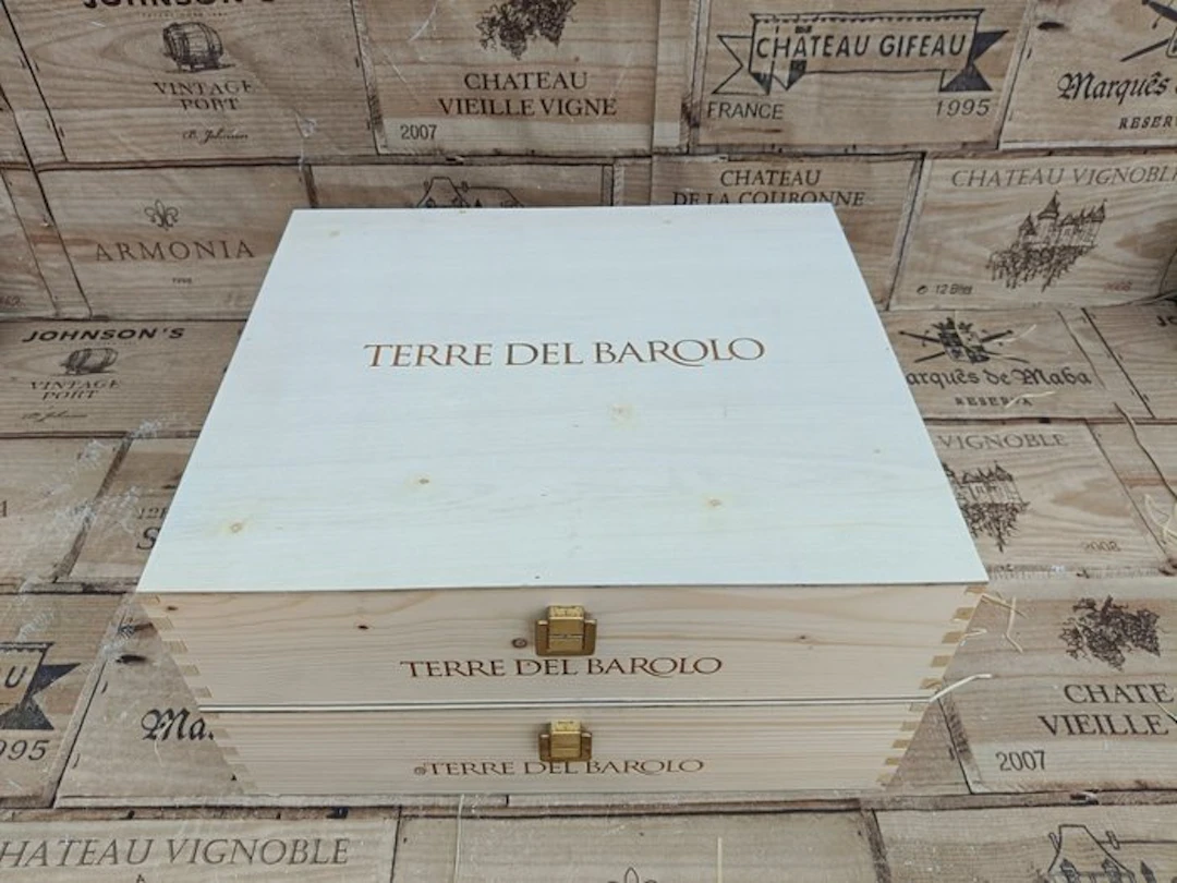 2017 Terre del Barolo 'Vinum Vita Est' DOCG - Barolo Riserva - 8 Bottles