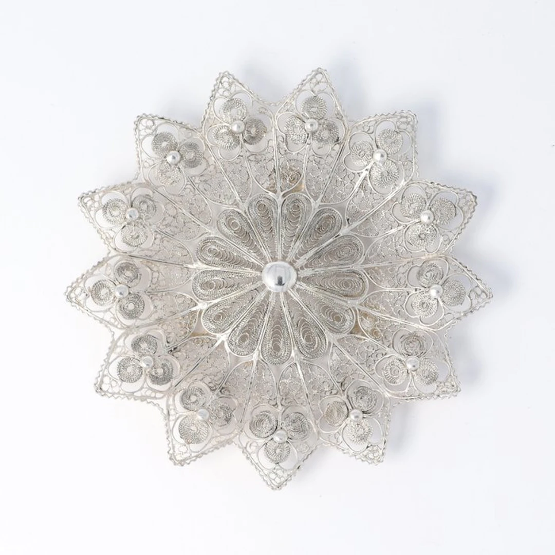NO RESERVE. Filigrain schaaltje. - Platter - .900 silver