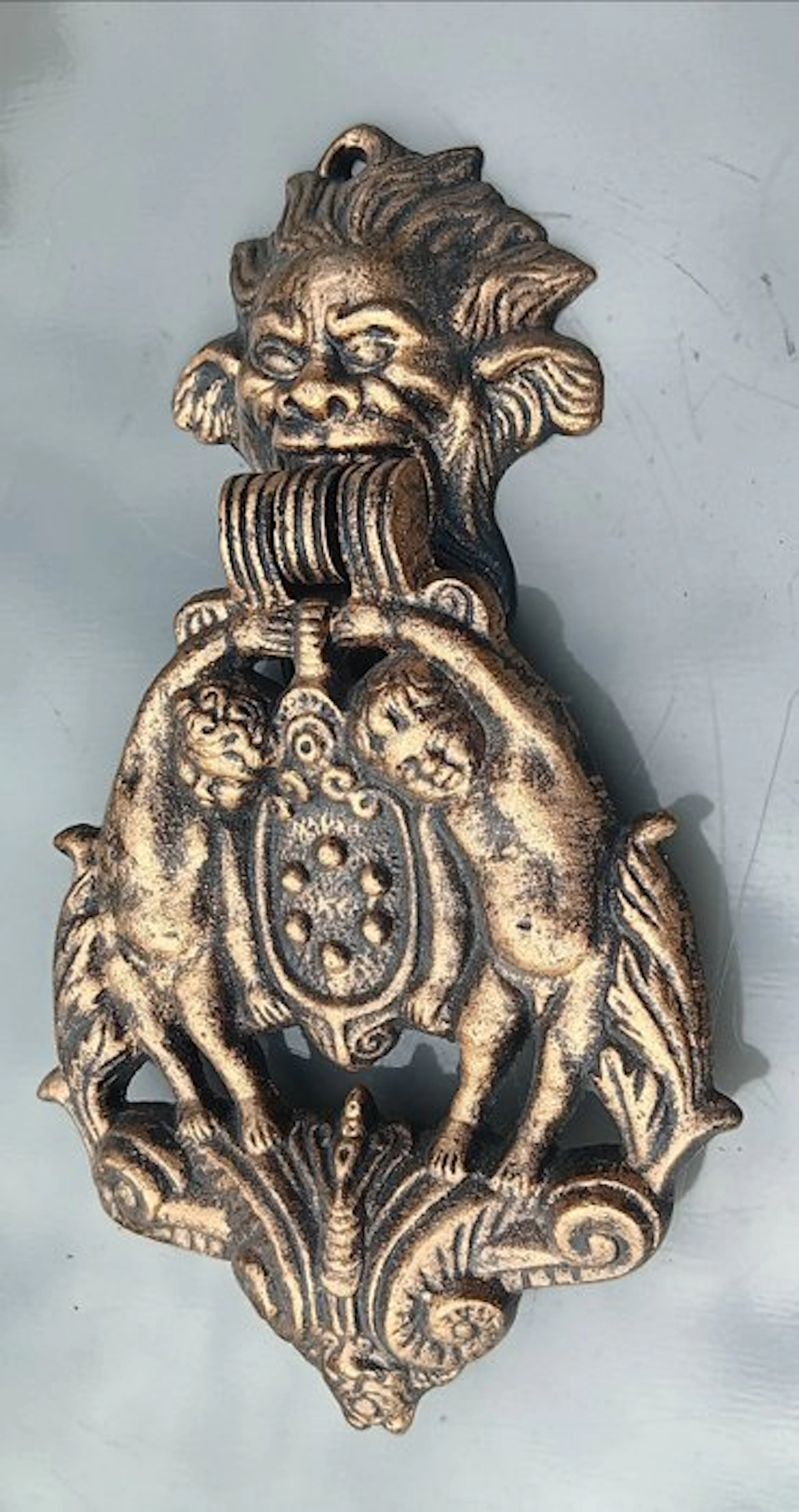 Door knocker - Een entree met karakter - 2026