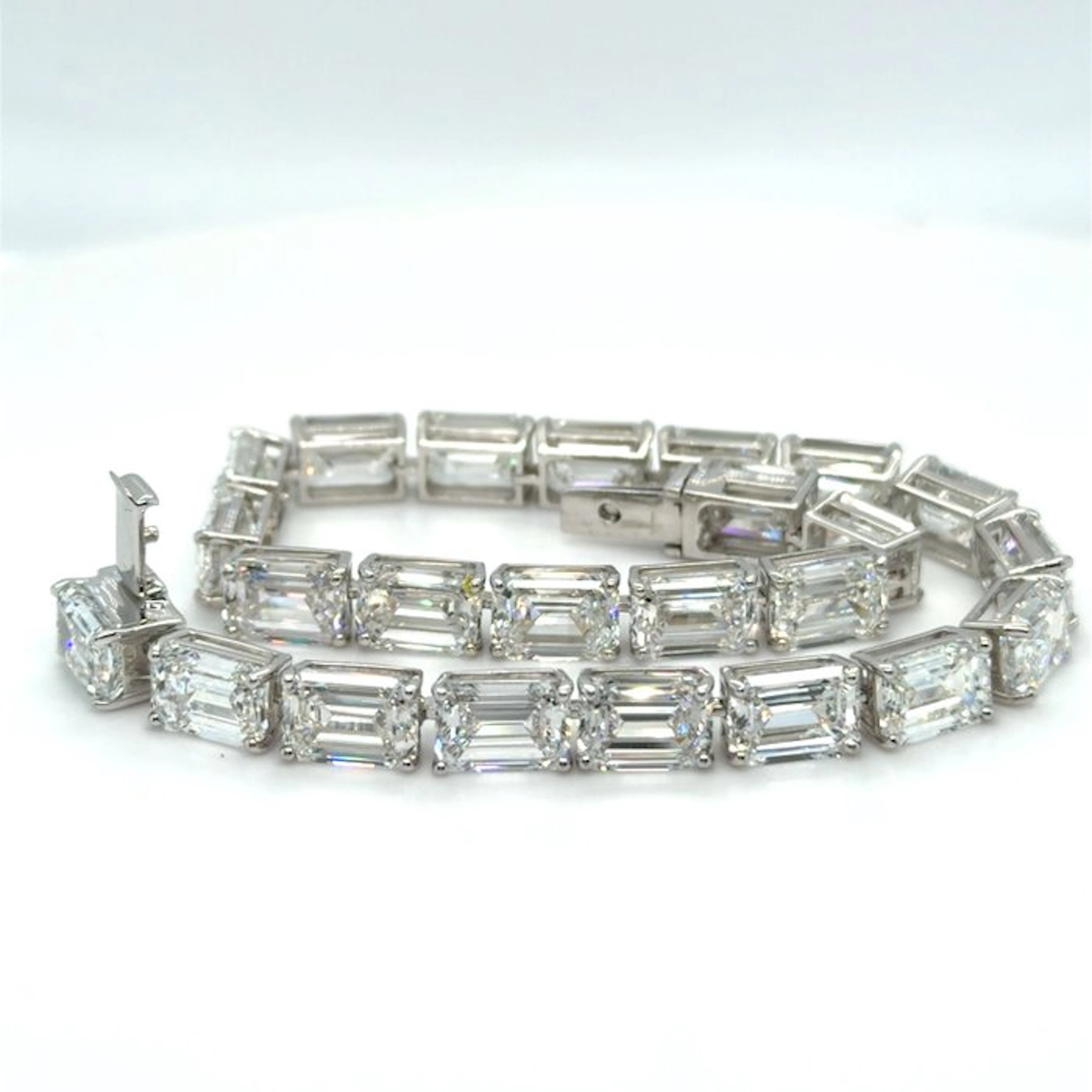 Bracelet - 14 kt. White gold - 24.00ct. tw. Diamond (Lab-grown)