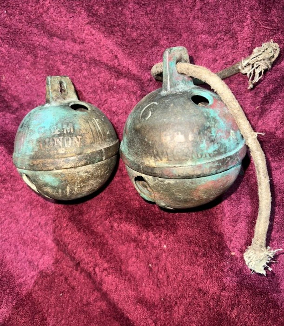 Decorative bell (2) - France - G and M Avignon