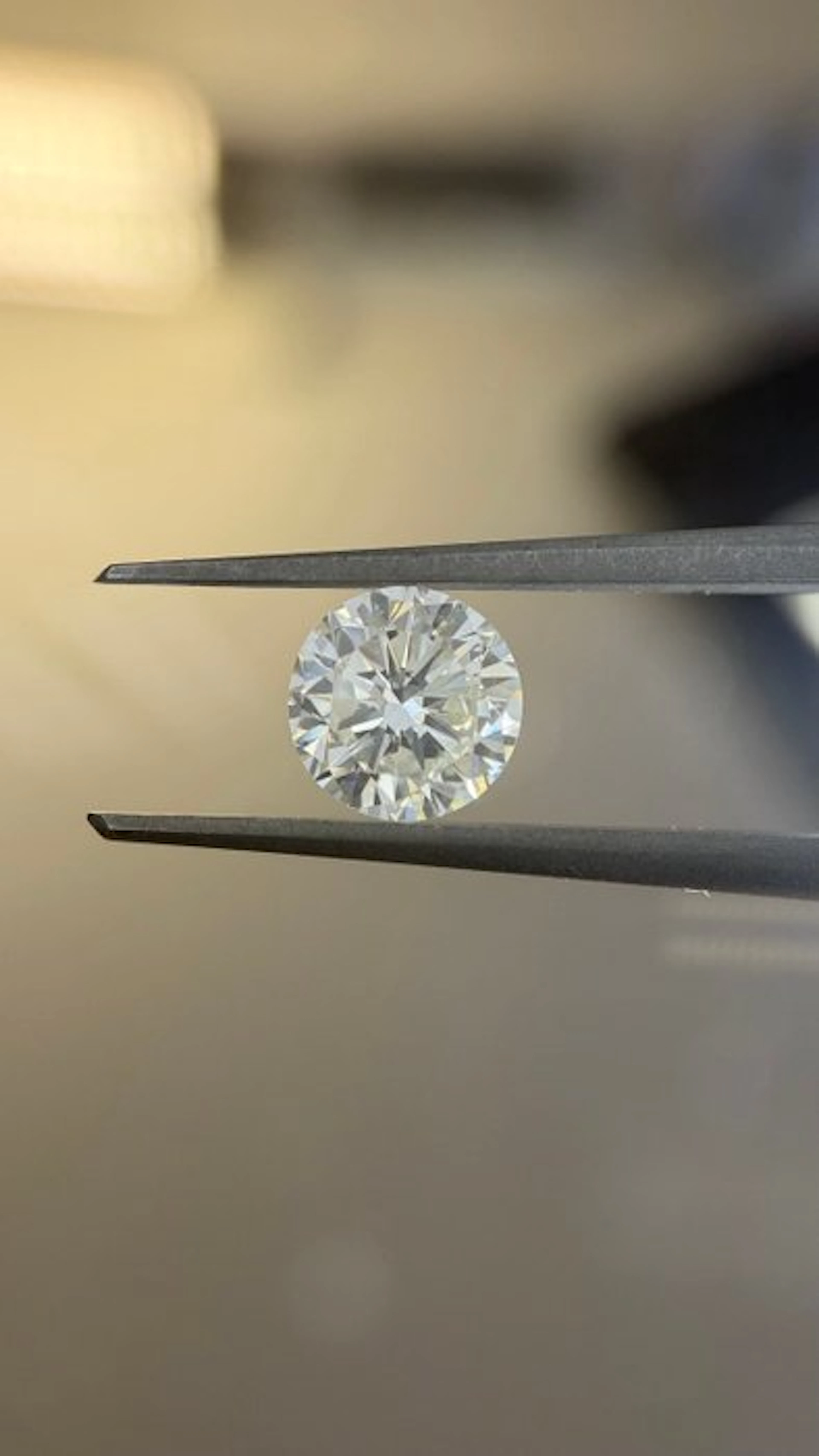 1 pcs Diamond (Natural) - 0.59 ct - Round - G - VVS2 - HRD Antwerp