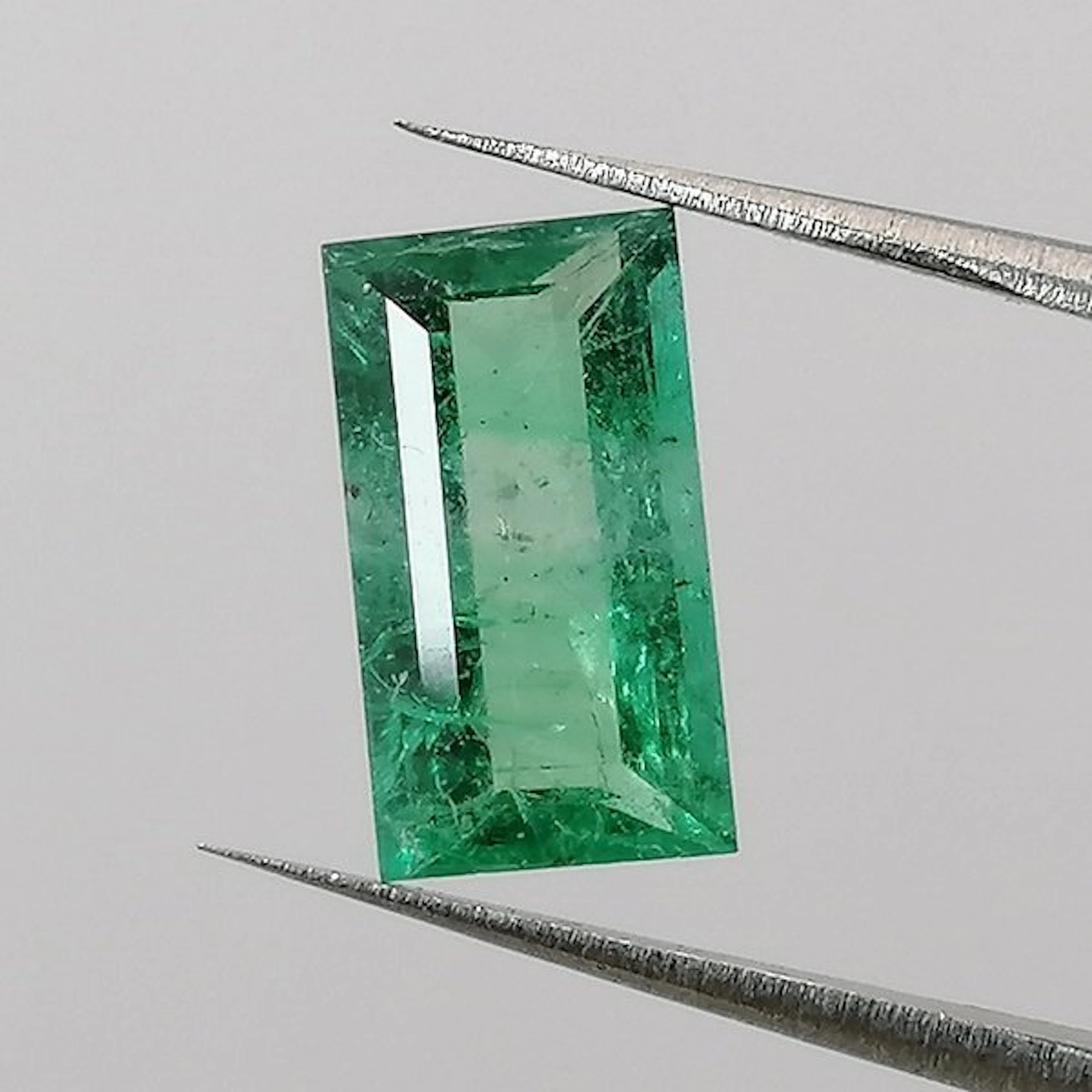 Green Emerald - 1.21 ct - Instituto Gemólogico Español (IGE) - Minor Oil