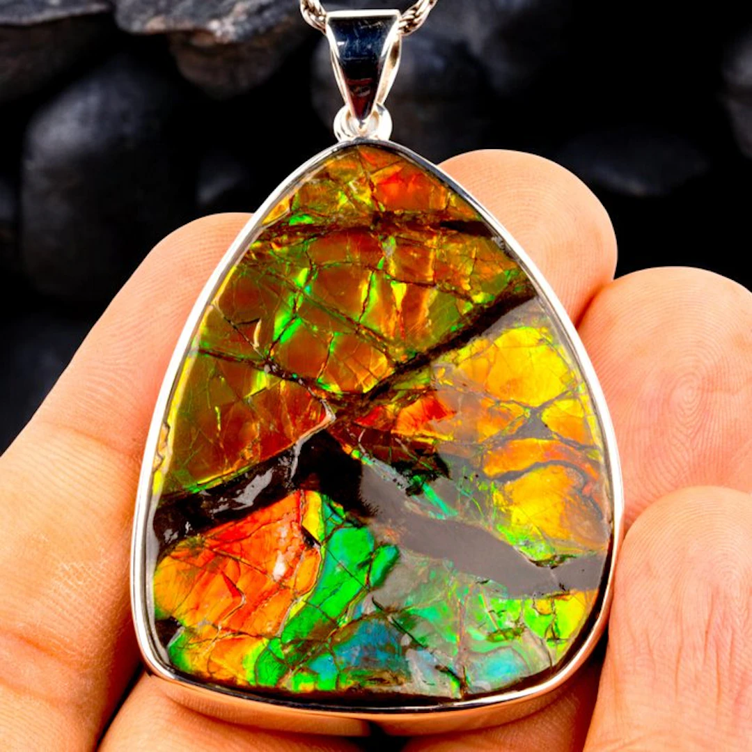 Extremely Rare - Wonderful Ammolite Gem - Precious Silver...