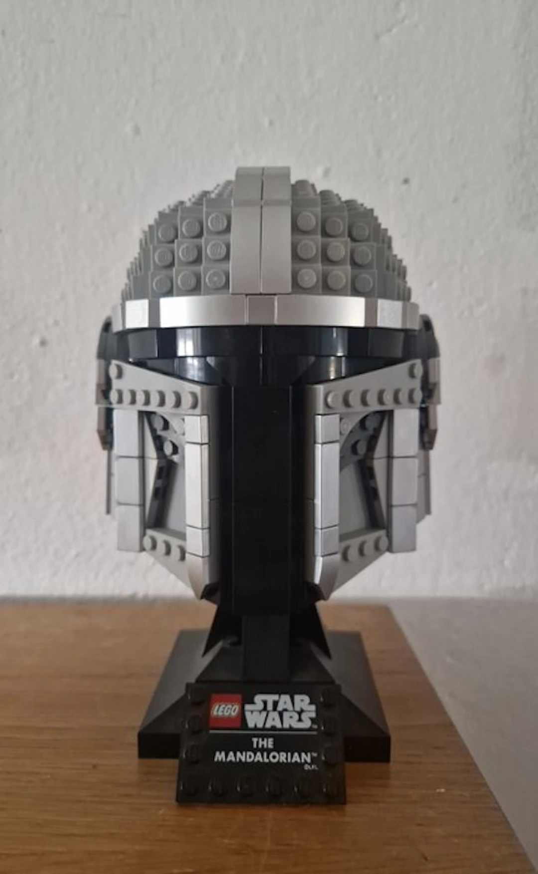 LEGO Set - 75328 - Star Wars - The Mandalorian Helmet
