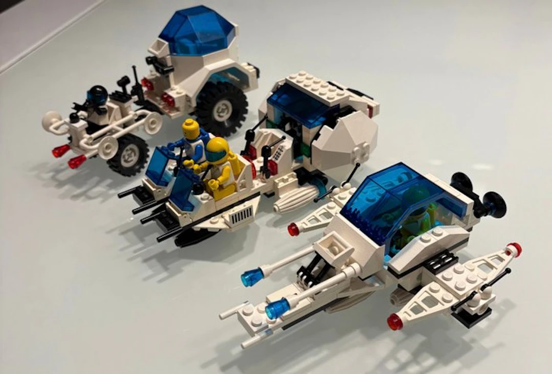 LEGO Set - Futuron - 6893-6885-6875