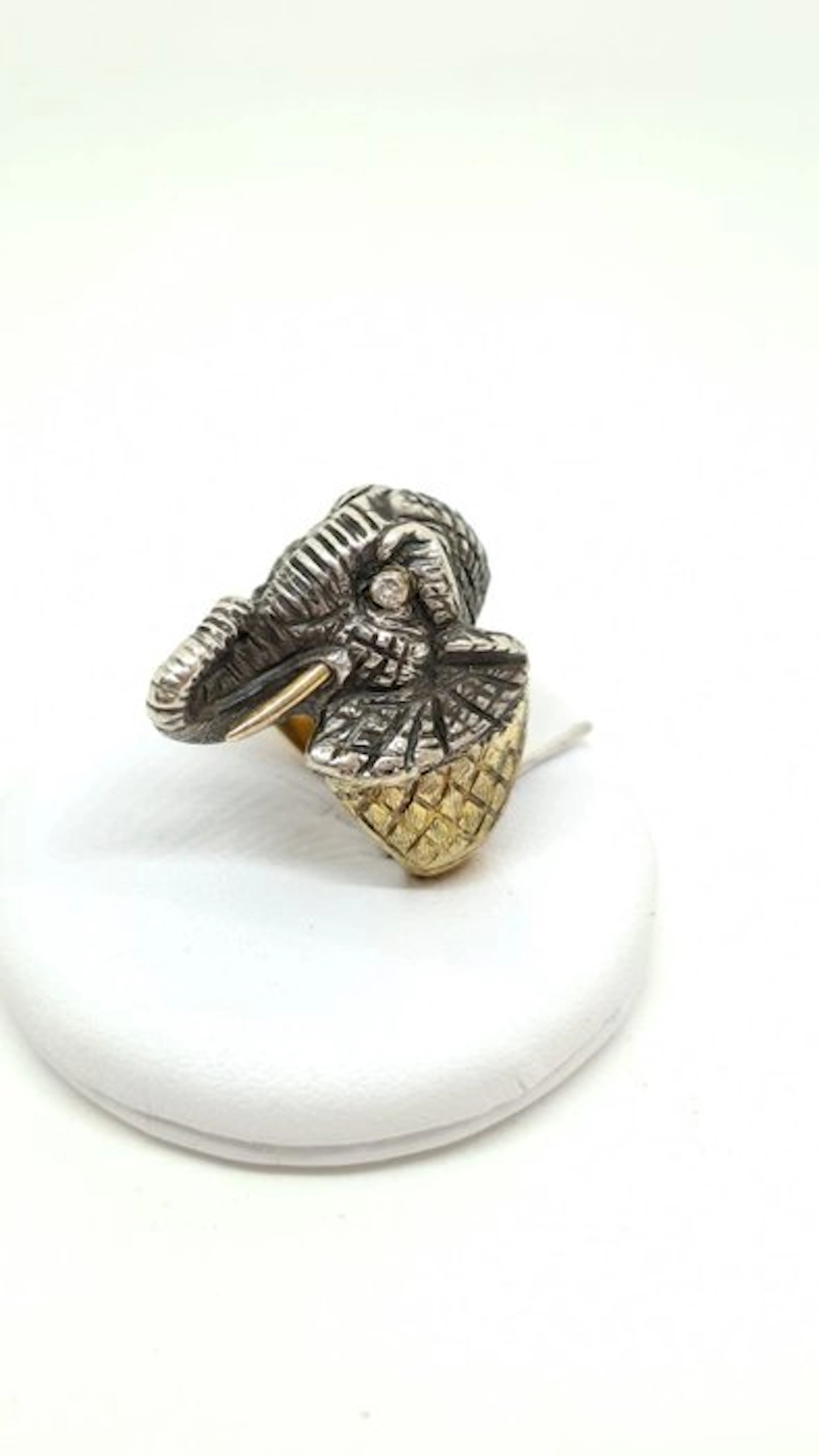 de'Nobili - Ring - Elephant - 18 kt. Yellow gold, Silver Diamond (Natural)