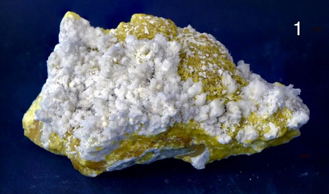 Native sulfur with celestine Specimen- 8600 g - (3)