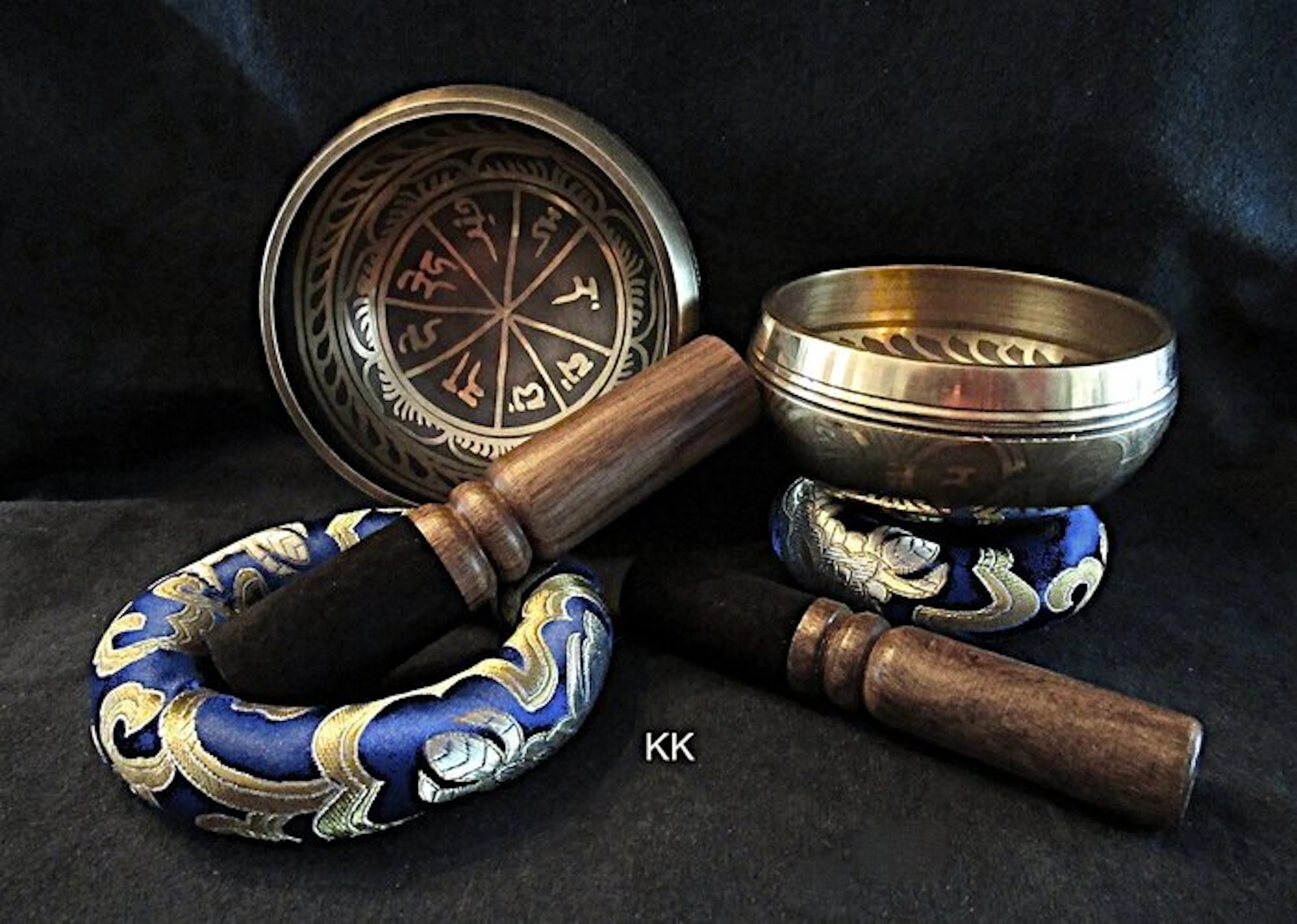 Singing bowl - 2x 3-piece sets of singing bowls Nm...