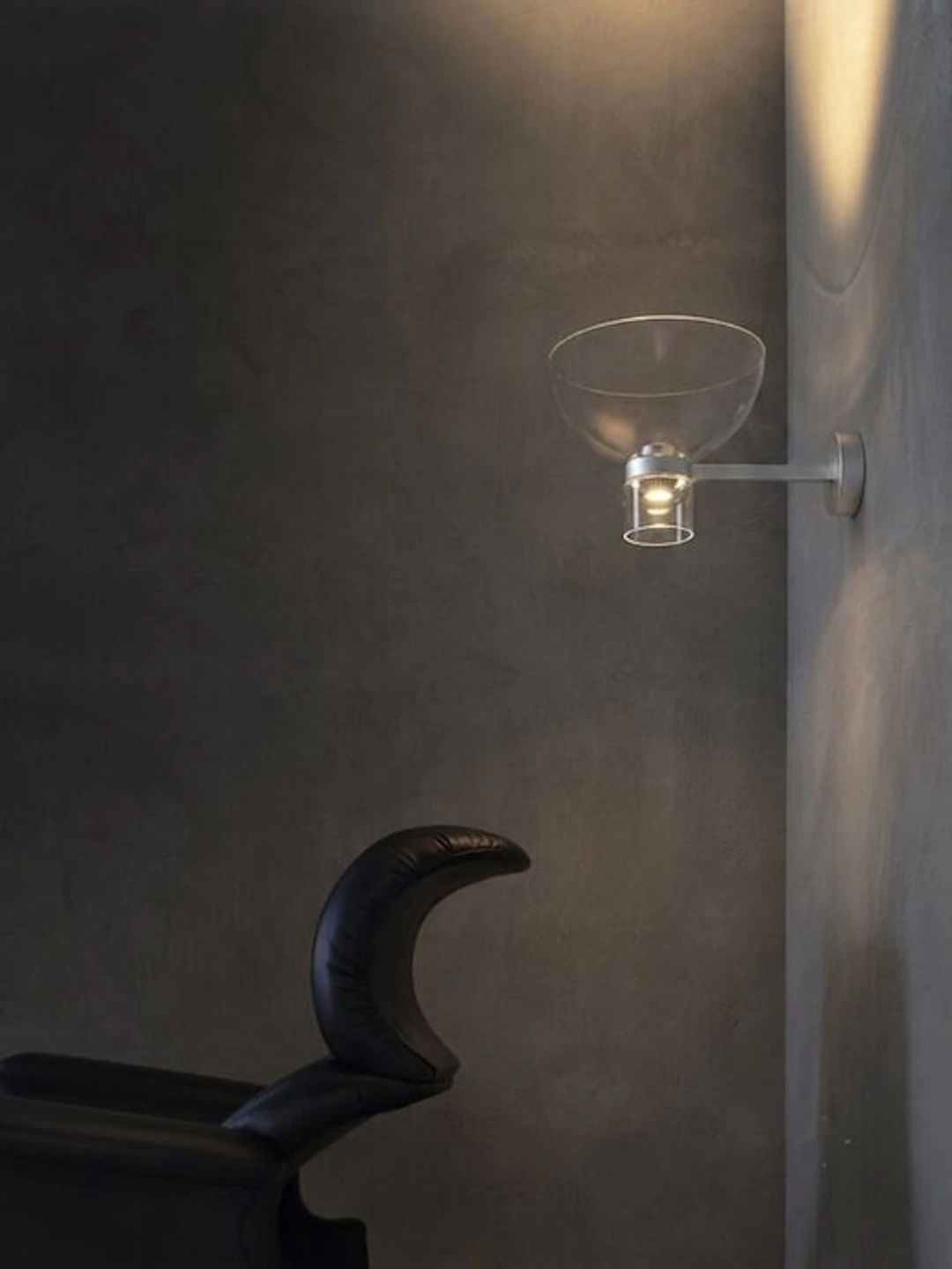 Flos - Konstantin Grcic - Wall lamp - Nocturne W Bowl - Aluminium, Glass