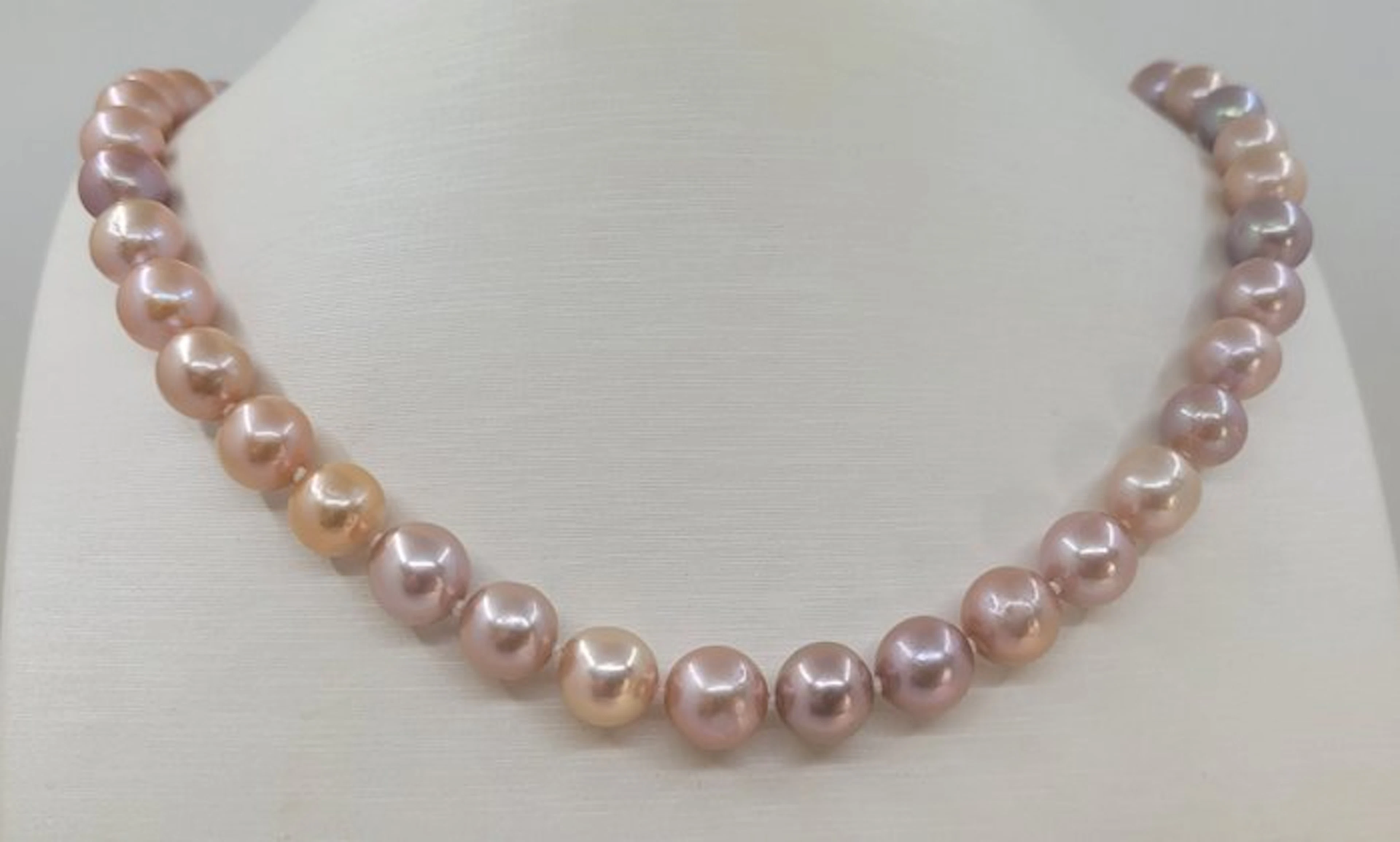 No reserve price - Necklace - 14 kt. White gold, 8.5x10mm Multi Edison Pearls