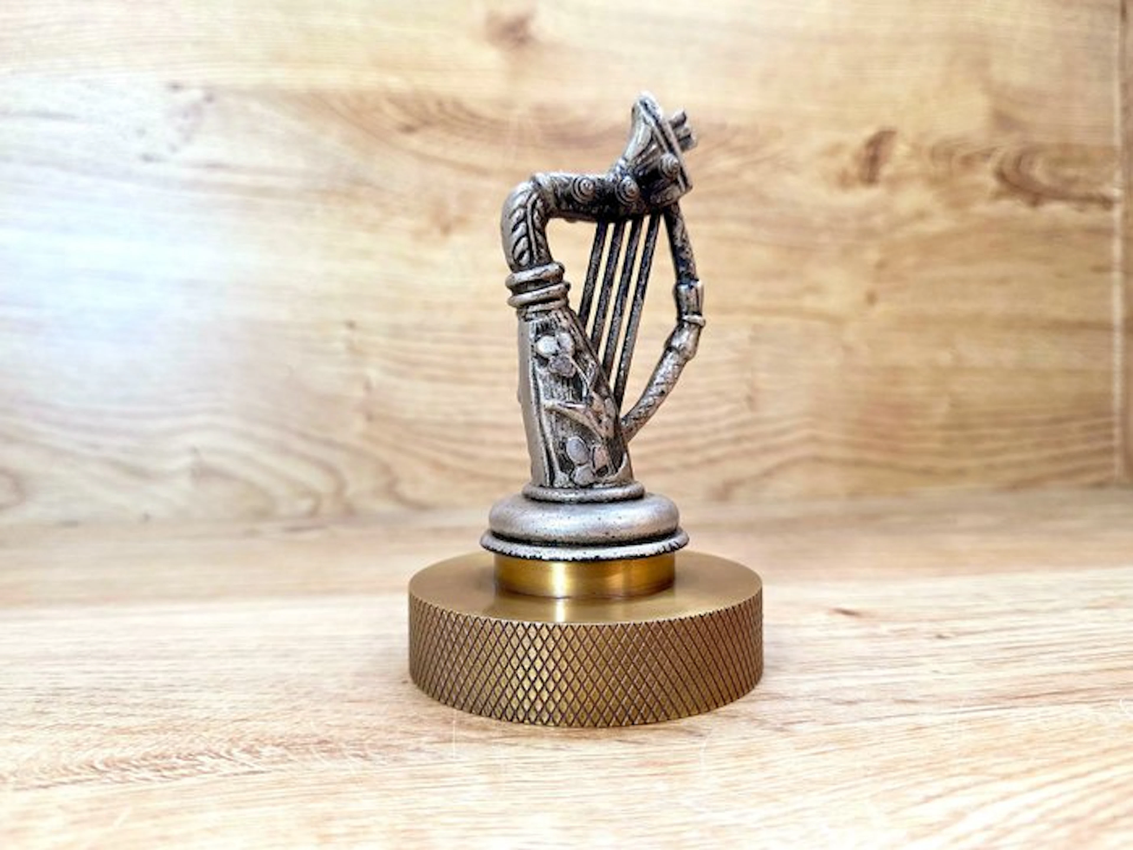 Car mascot (1) - Harp - 1930-1940