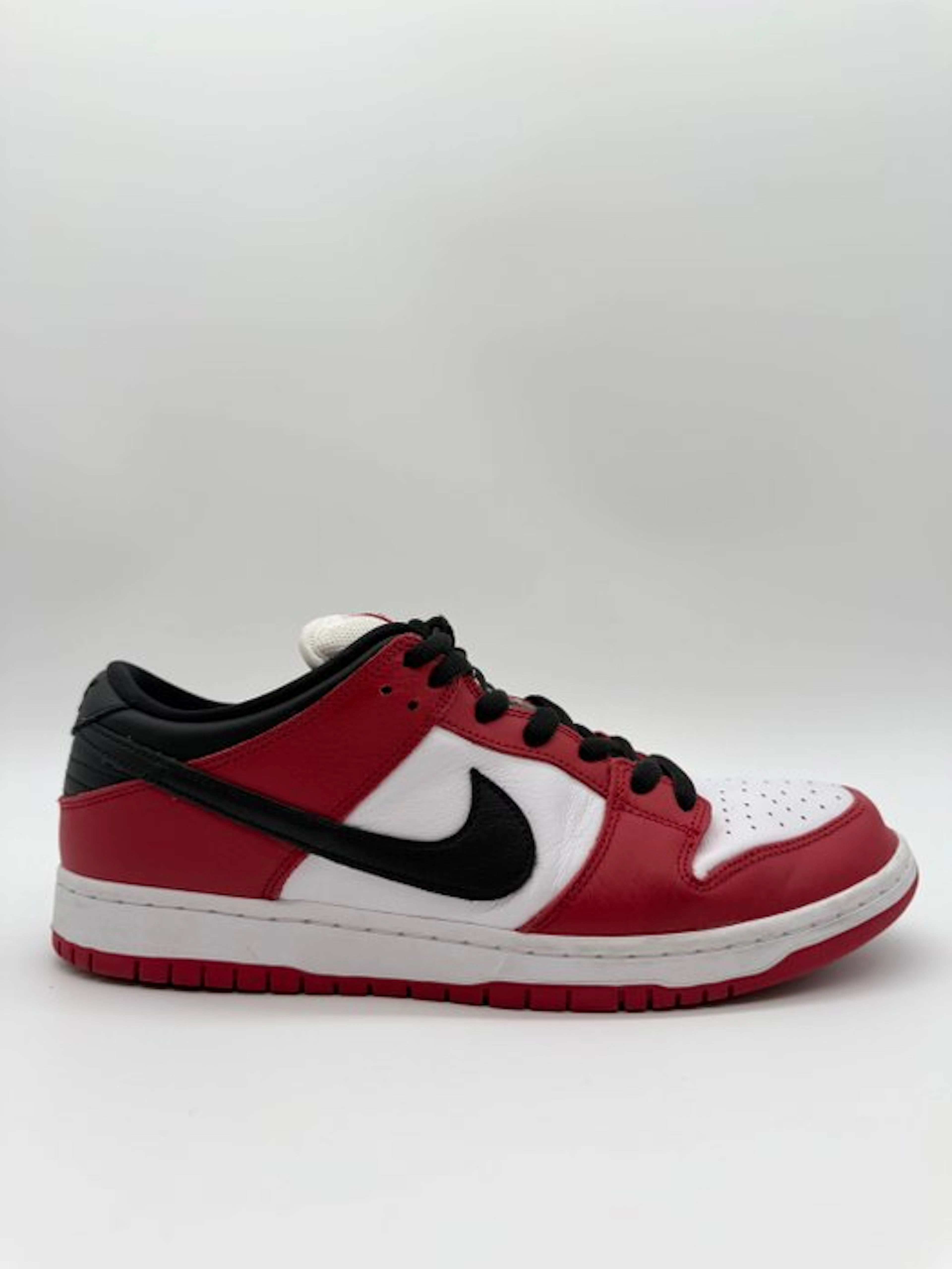 Nike - Nike SB Dunk Low Pro J-Pack Chicago - Sneakers - Size: EU 45