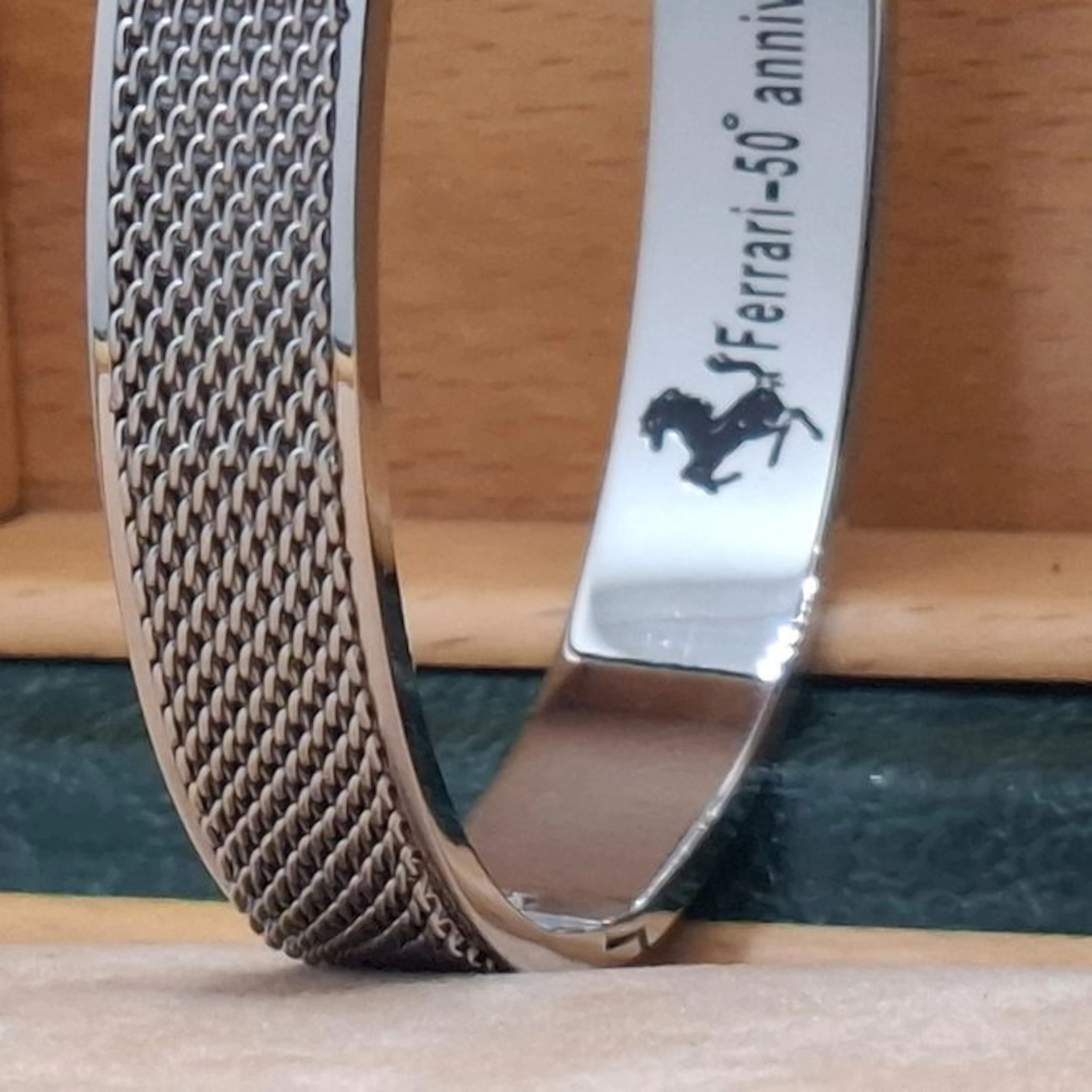 1997,, finish in white gold. Rare vintage collections - Bracelet - FERRARI 50th