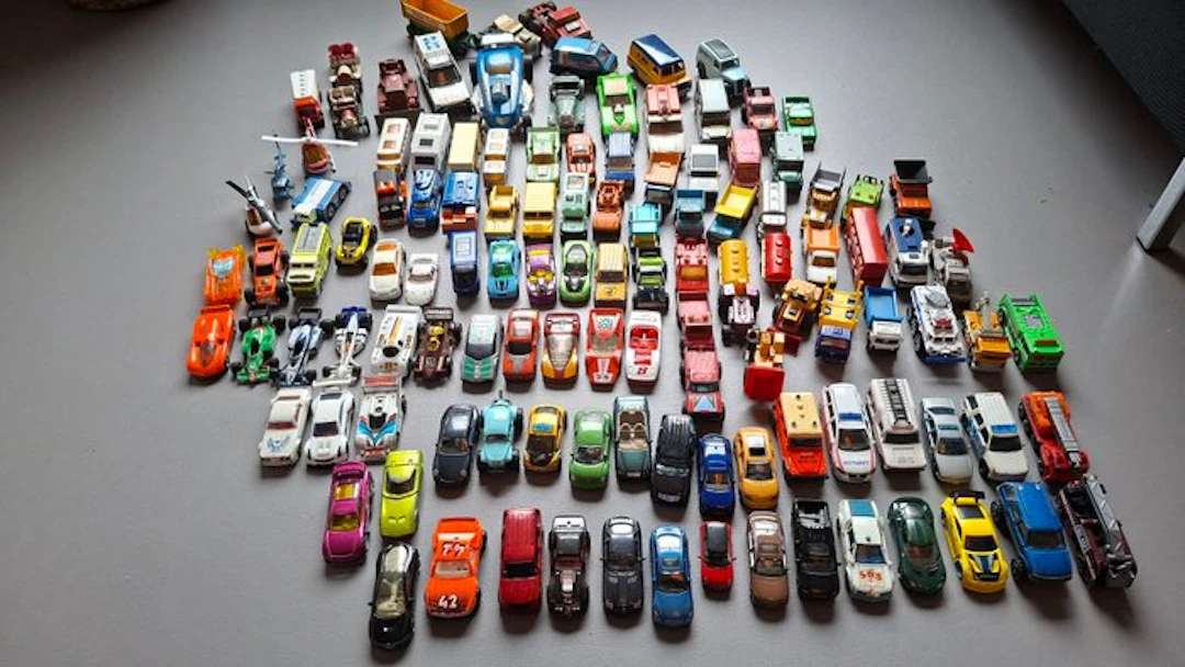 Hot Wheels, Matchbox, Corgi, Tonka, Majorette, Siku 1:64 - Model car (120)