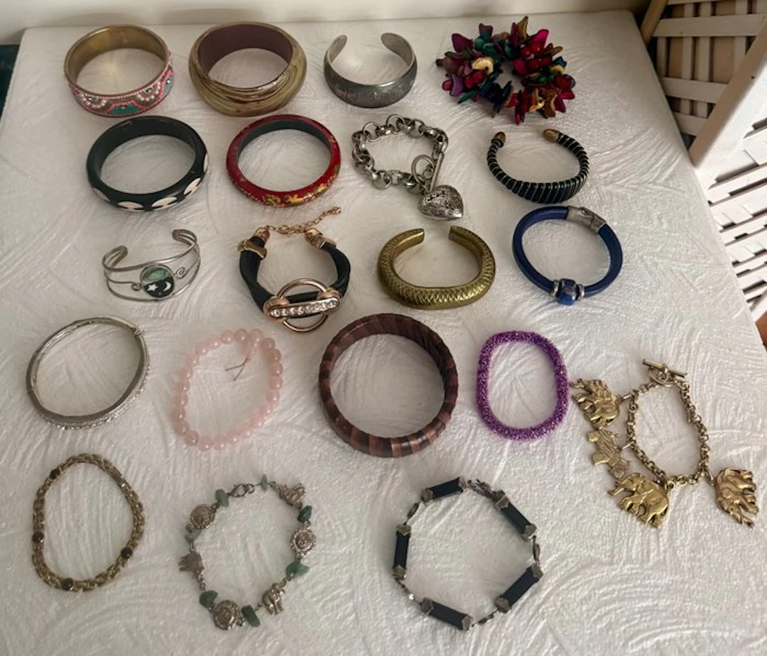 Themed collection - Vintage bracelets / No reserve!