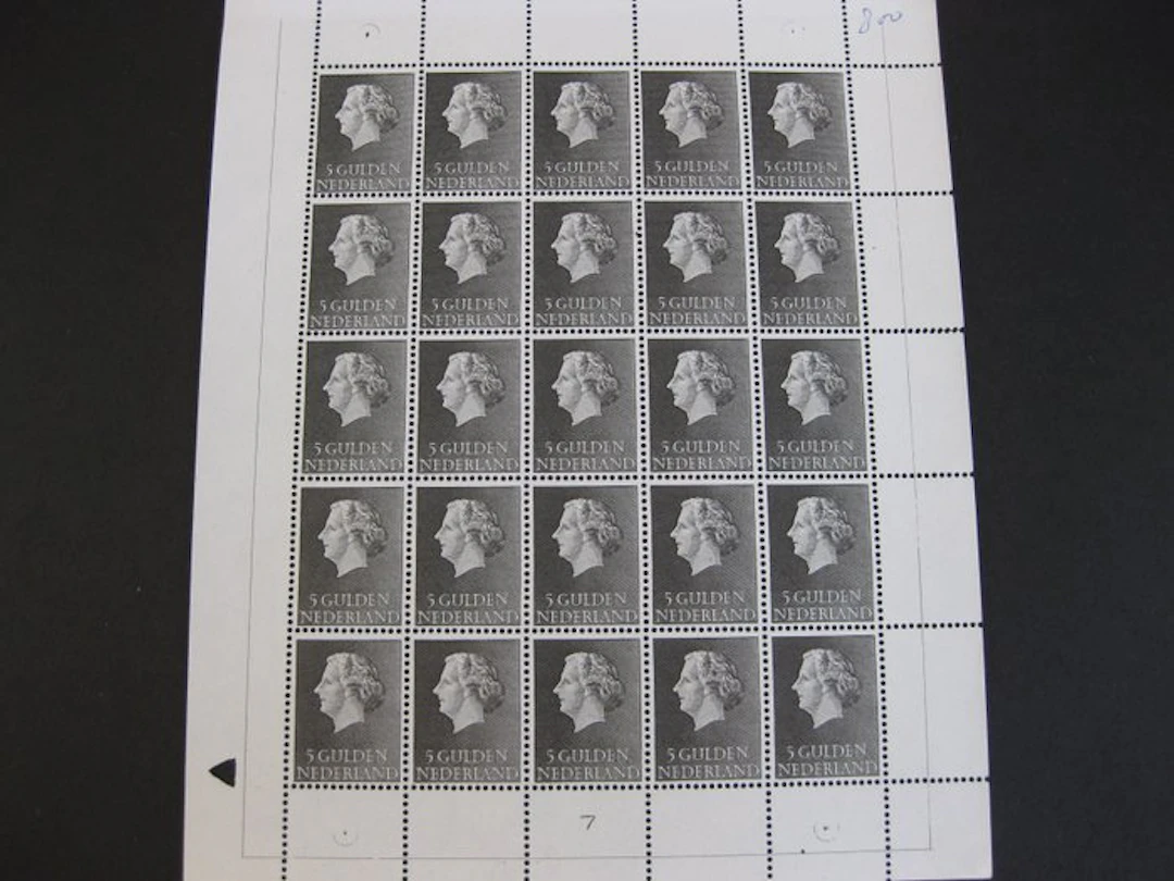 Netherlands 1954 - Queen Juliana (in profile) 5 guilders...