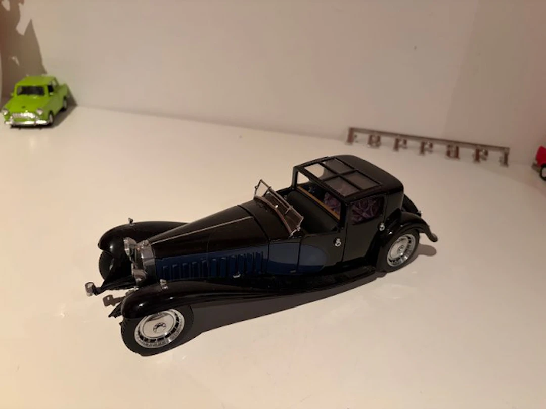 Franklin Mint 1:24 - Model car - 1930 Bugatti Royal Coupe Napoleon