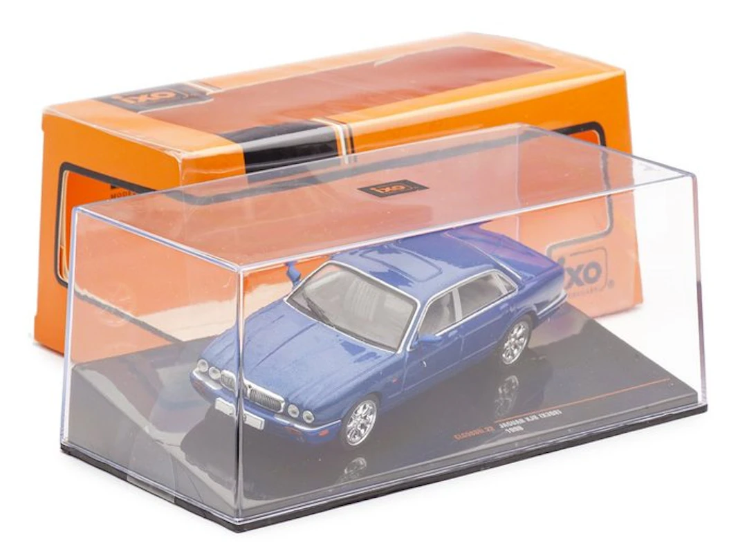IXO 1:43 - Model sedan - Jaguar XJ8 (X308) 1998