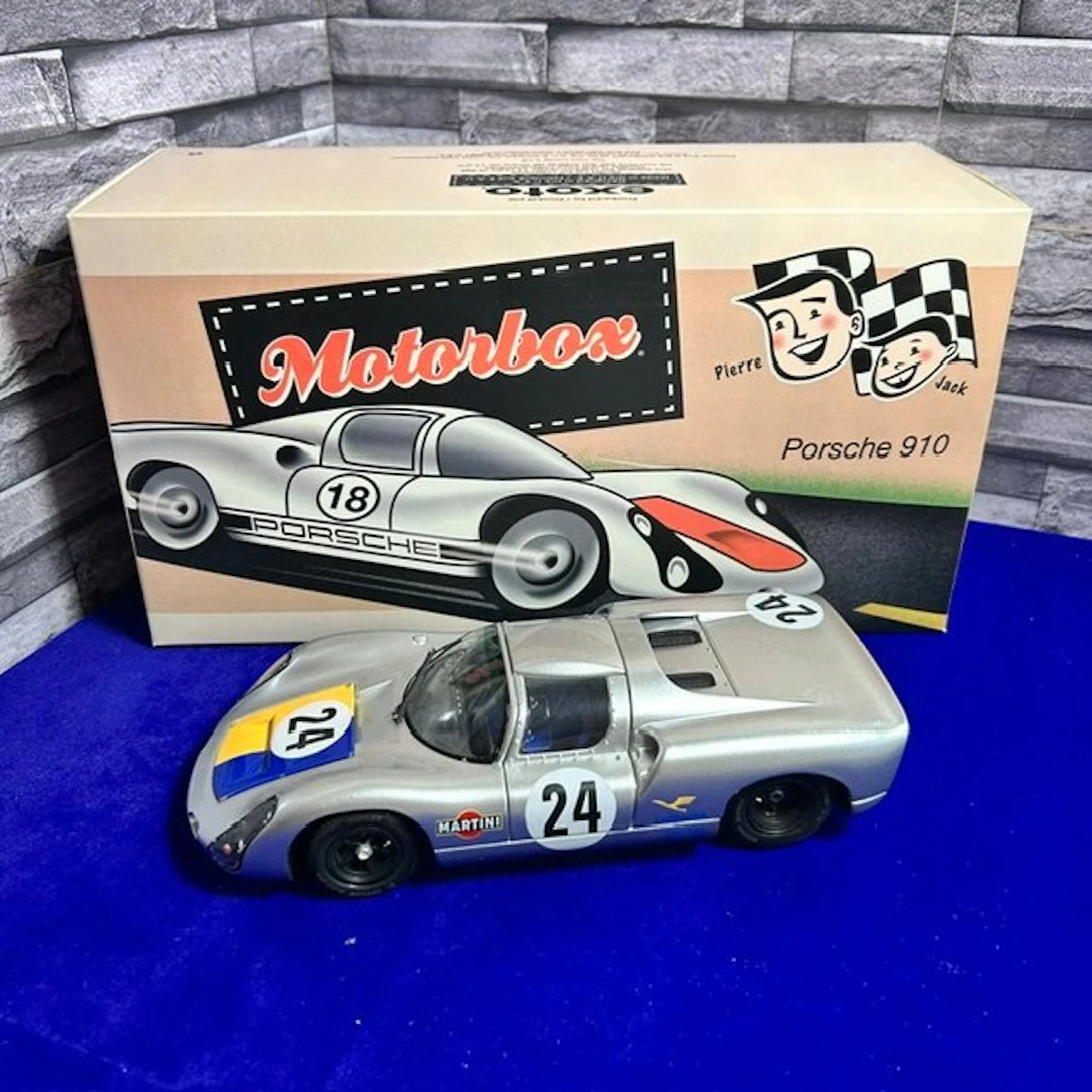 Exoto 1:18 - Model race car - Exoto Motorbox 1:18...