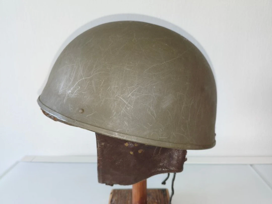 United Kingdom - Army/Infantry - Military helmet - WW2...